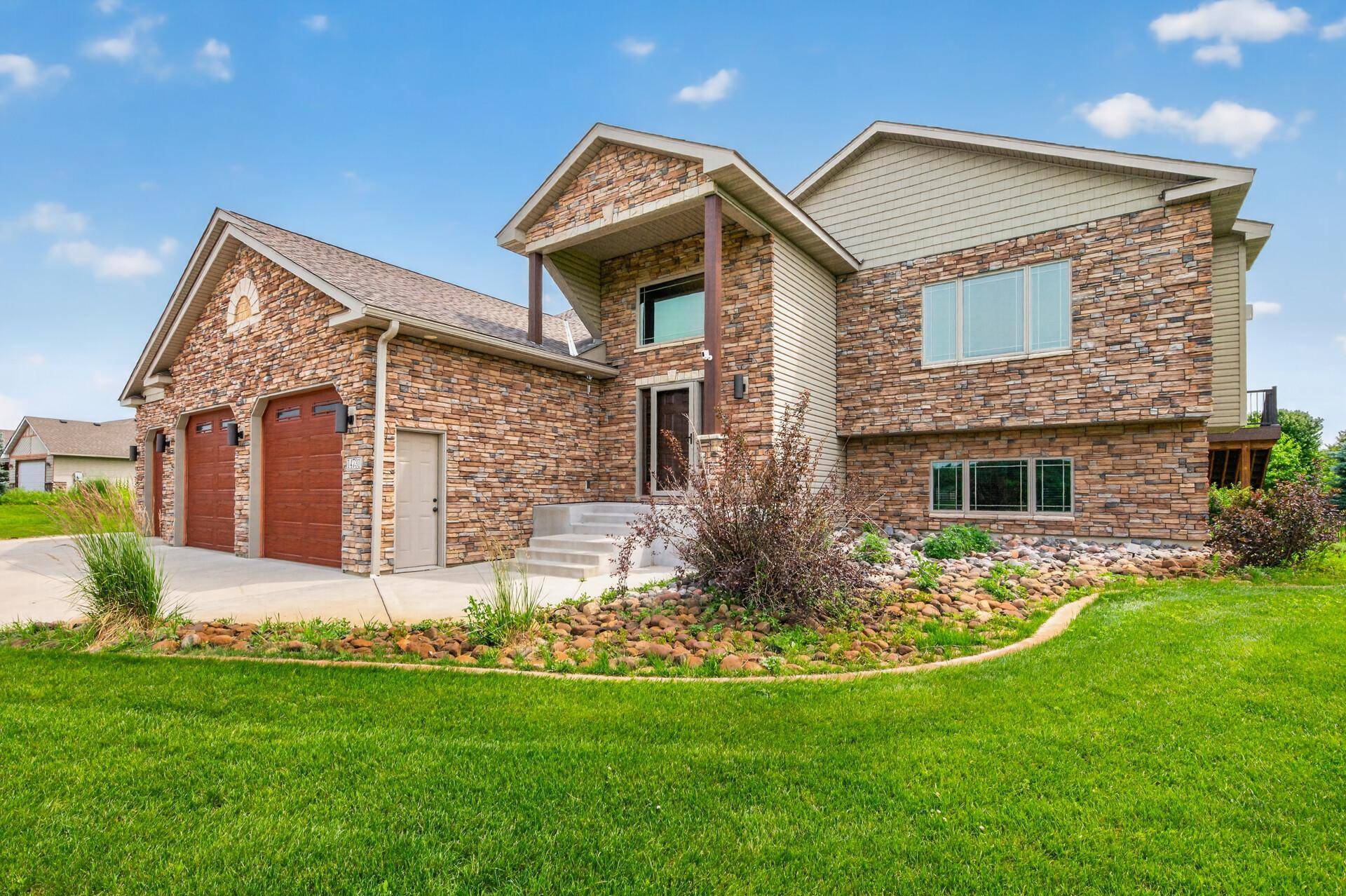 14731 Naples ST NE, Ham Lake, MN 55304