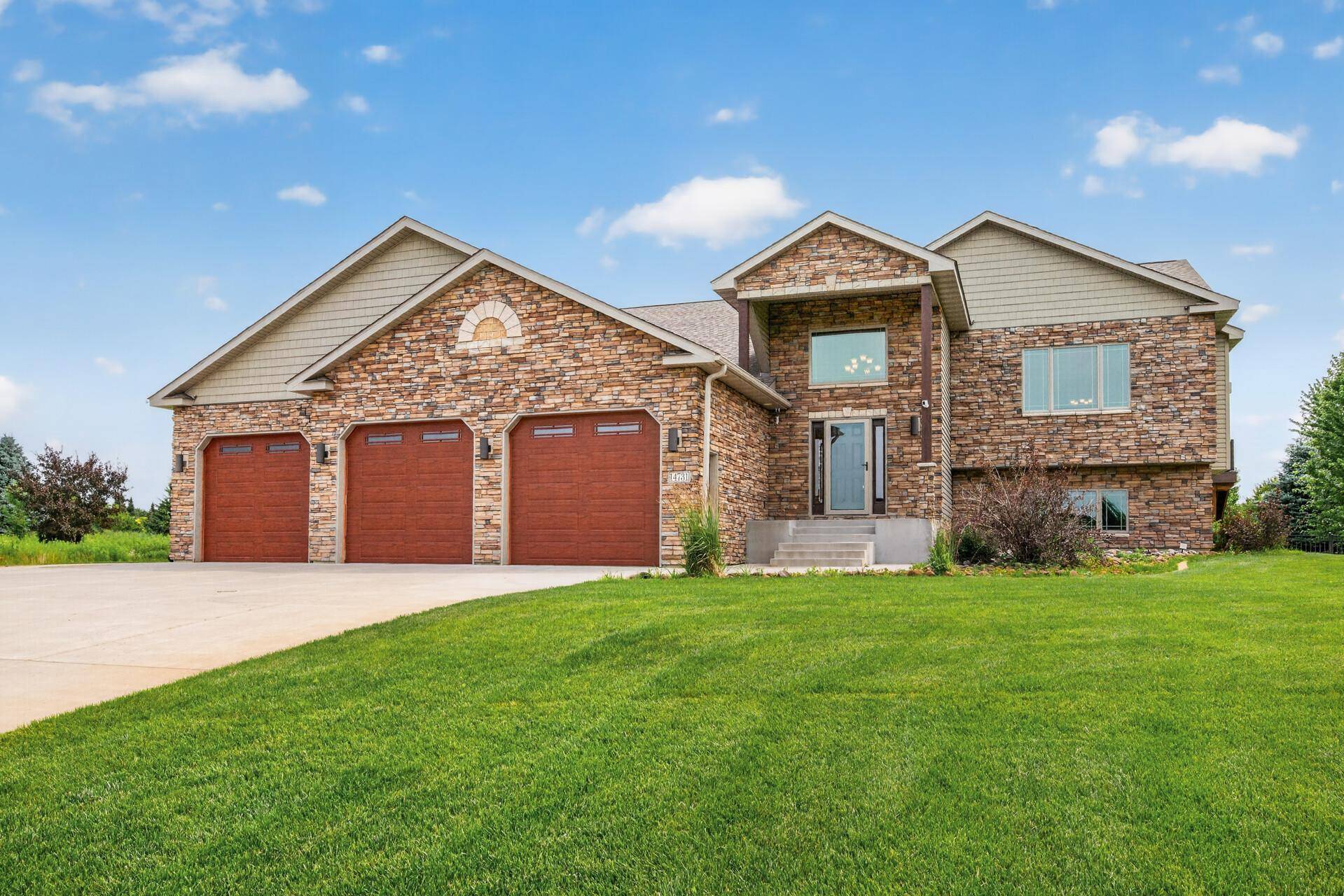 14731 Naples ST NE, Ham Lake, MN 55304