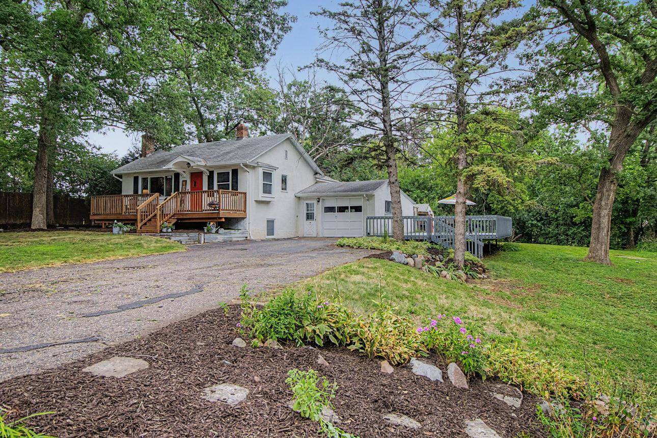 6140 Saint Croix AVE N, Golden Valley, MN 55422