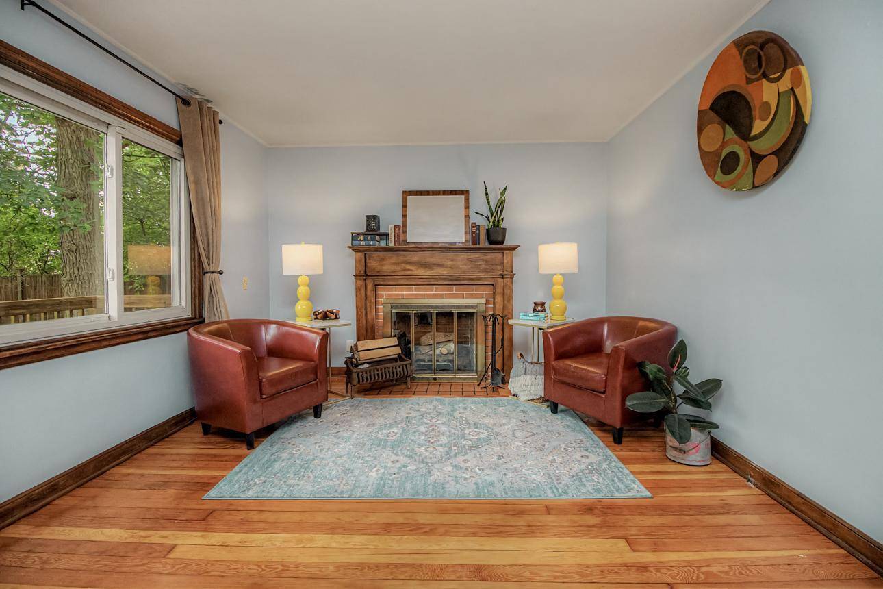 6140 Saint Croix AVE N, Golden Valley, MN 55422