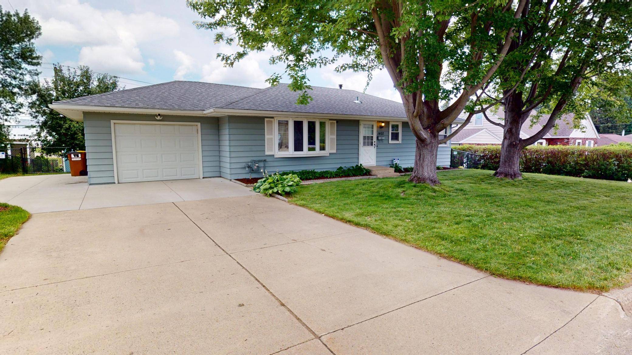 1402 Marie AVE, Albert Lea, MN 56007