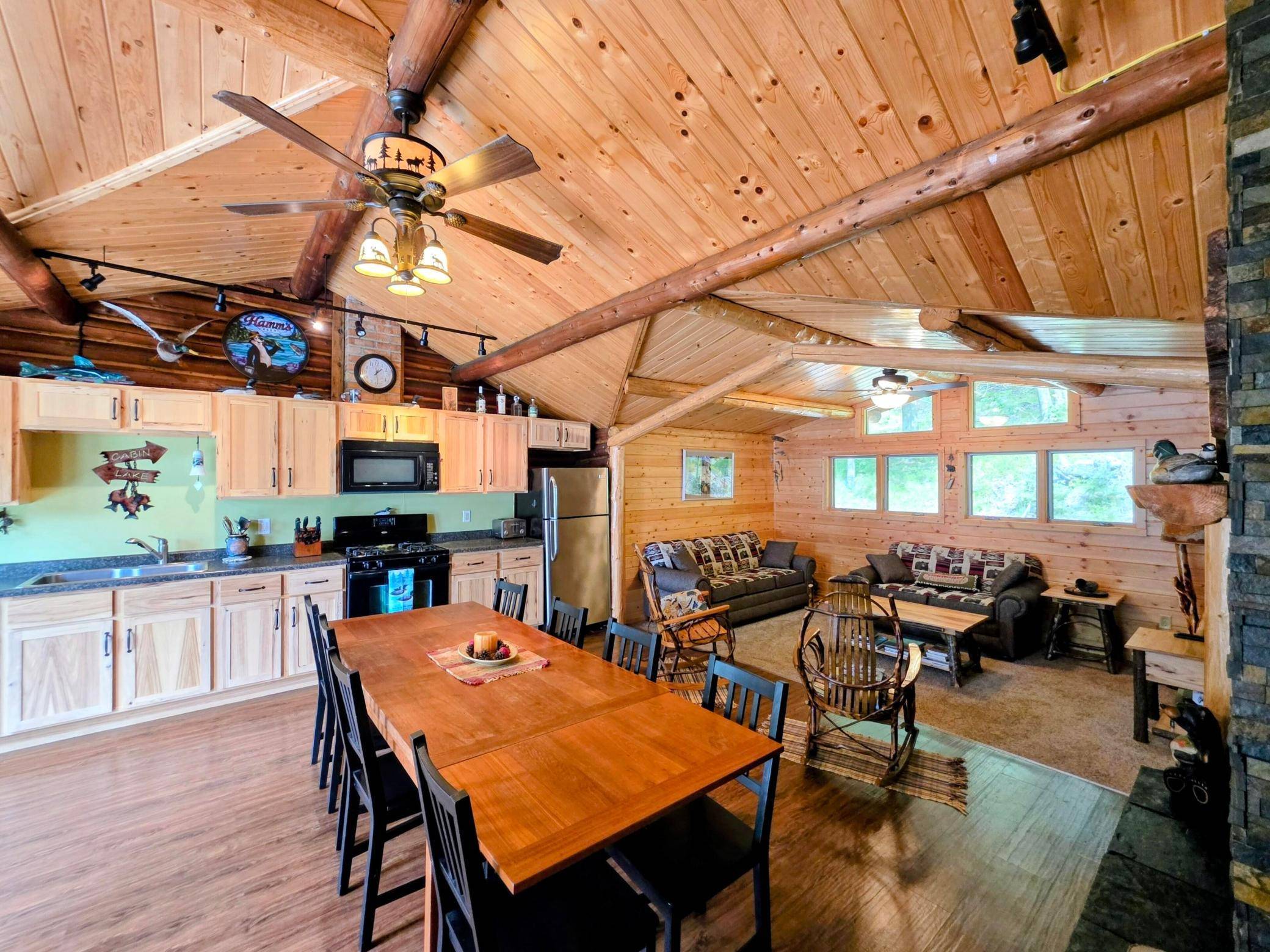 51812 Becker RD, Bigfork, MN 56628