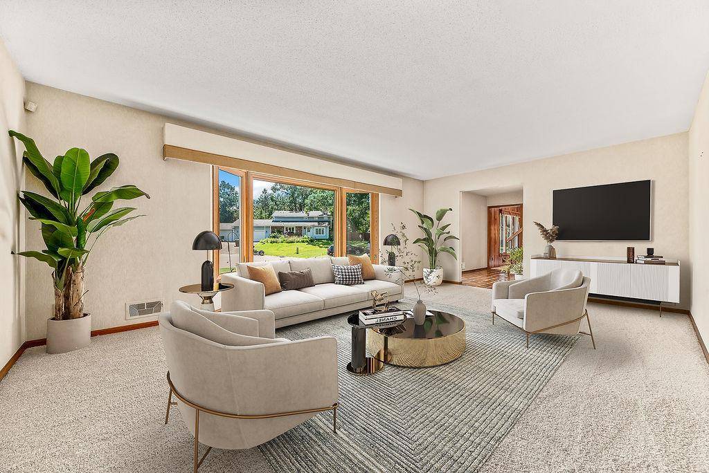 792 Mimosa LN, New Brighton, MN 55112