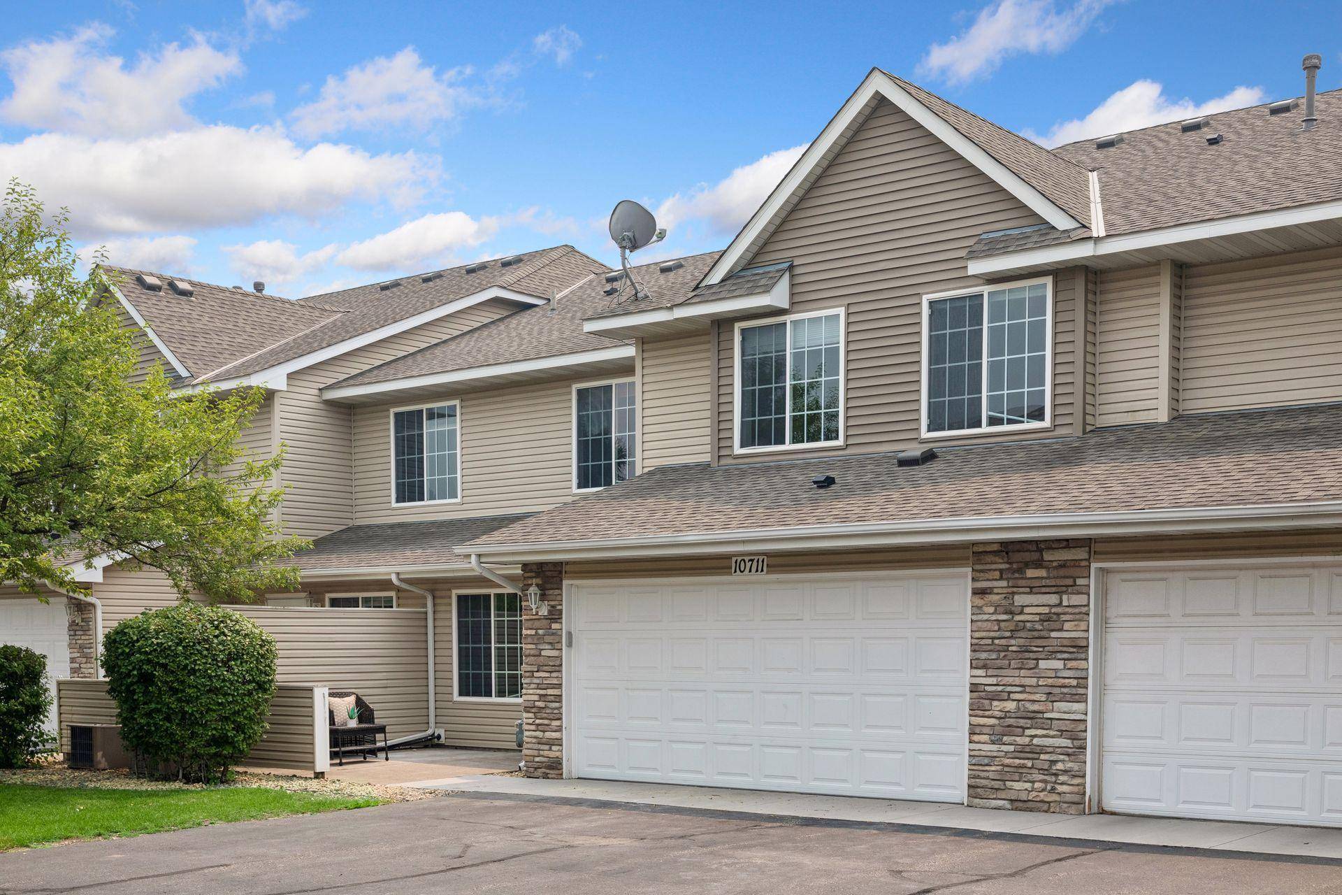 10711 Unity LN N, Brooklyn Park, MN 55443