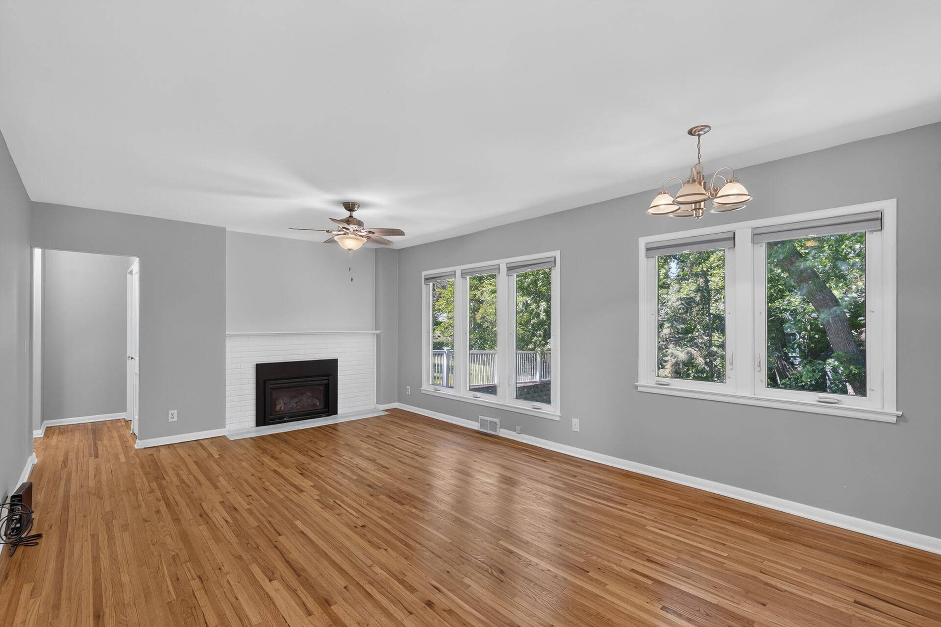 4320 Culver RD, Golden Valley, MN 55422