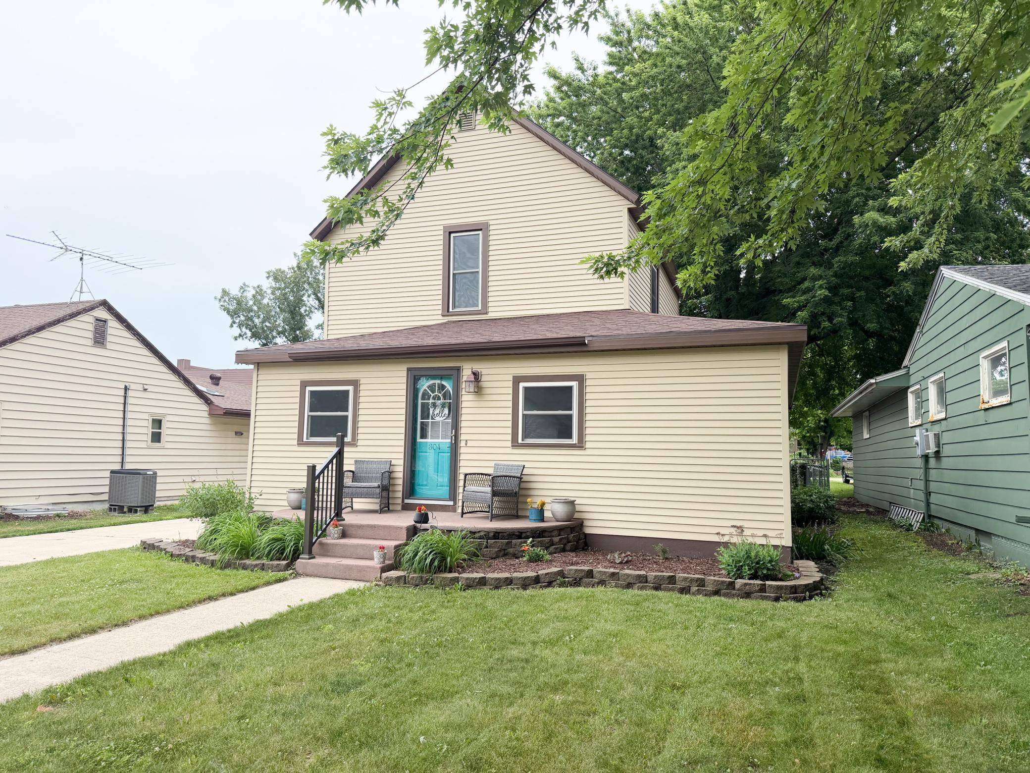 304 Louisiana AVE, Adrian, MN 56110
