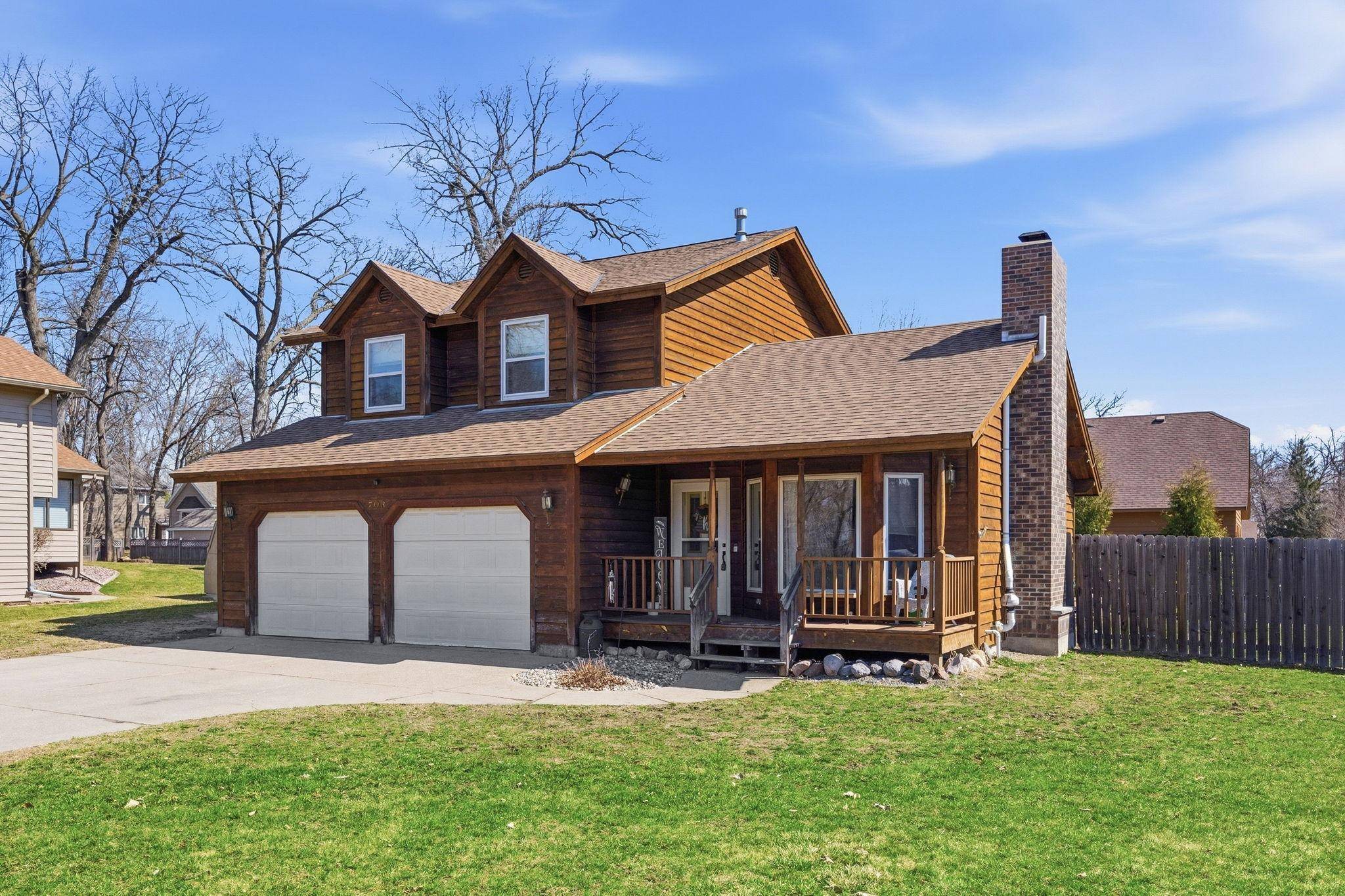 703 Shady Ridge RD NW, Hutchinson, MN 55350