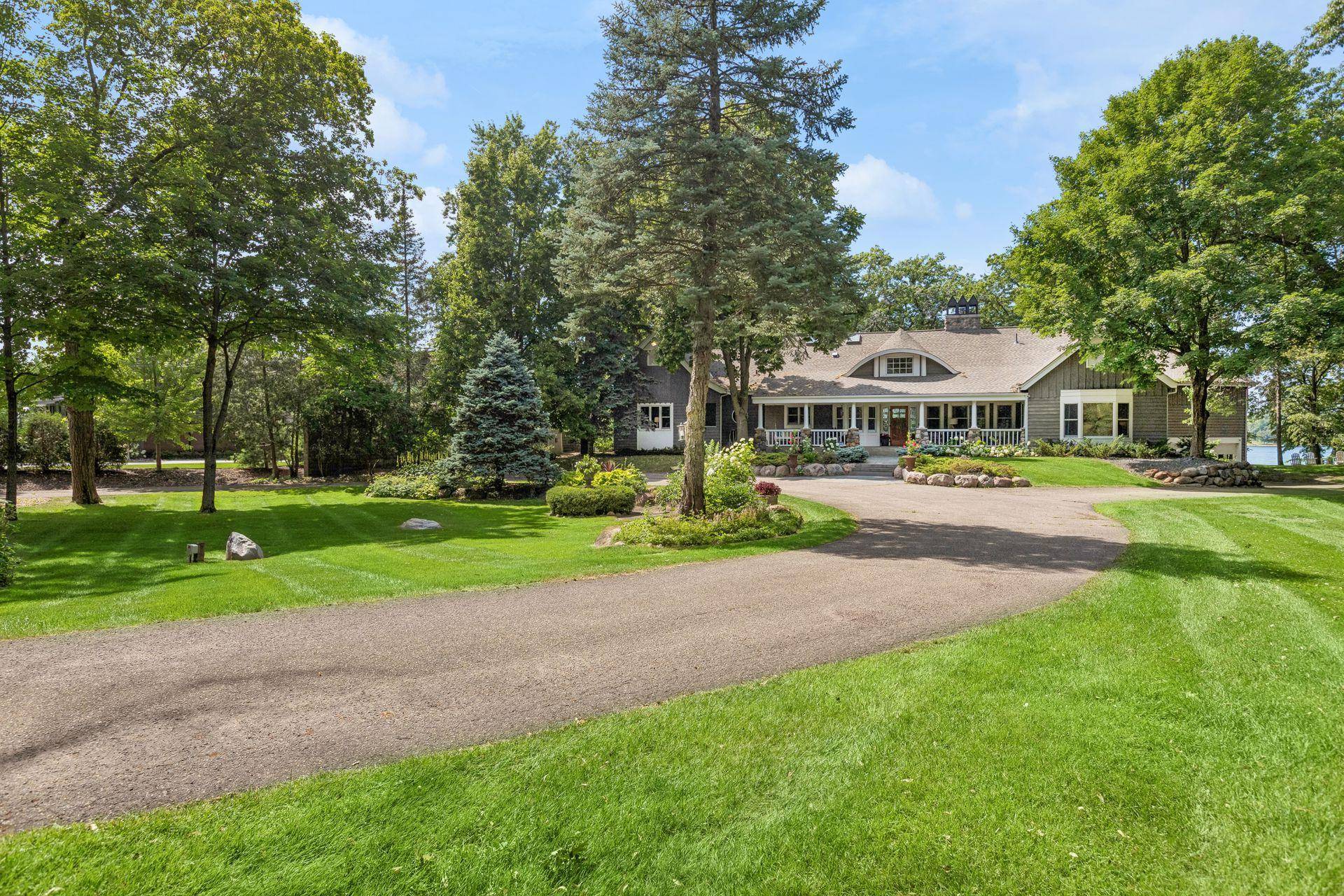 2740 Gale RD, Wayzata, MN 55391