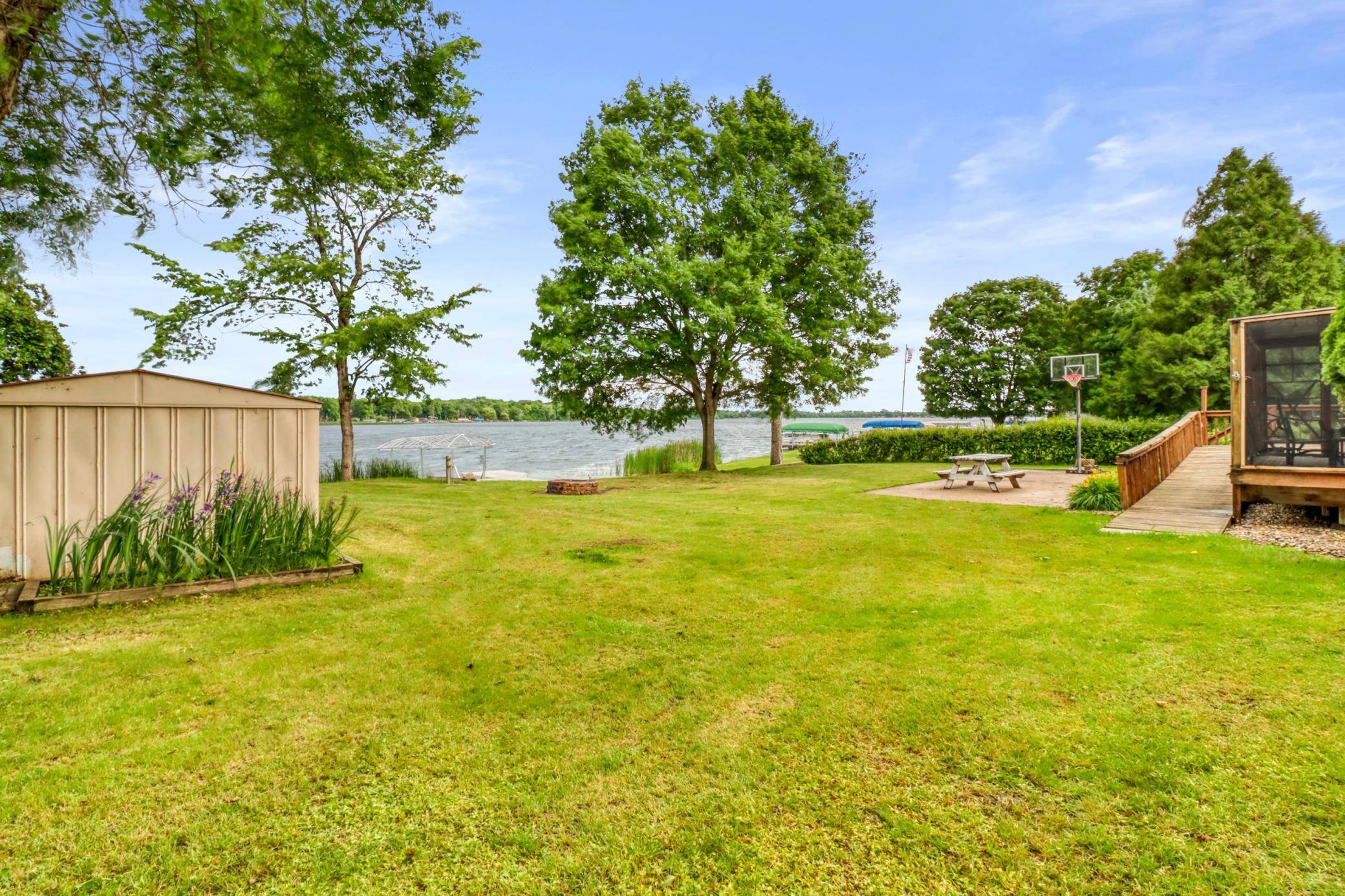 12651 Dorff Beach RD, Audubon, MN 56511