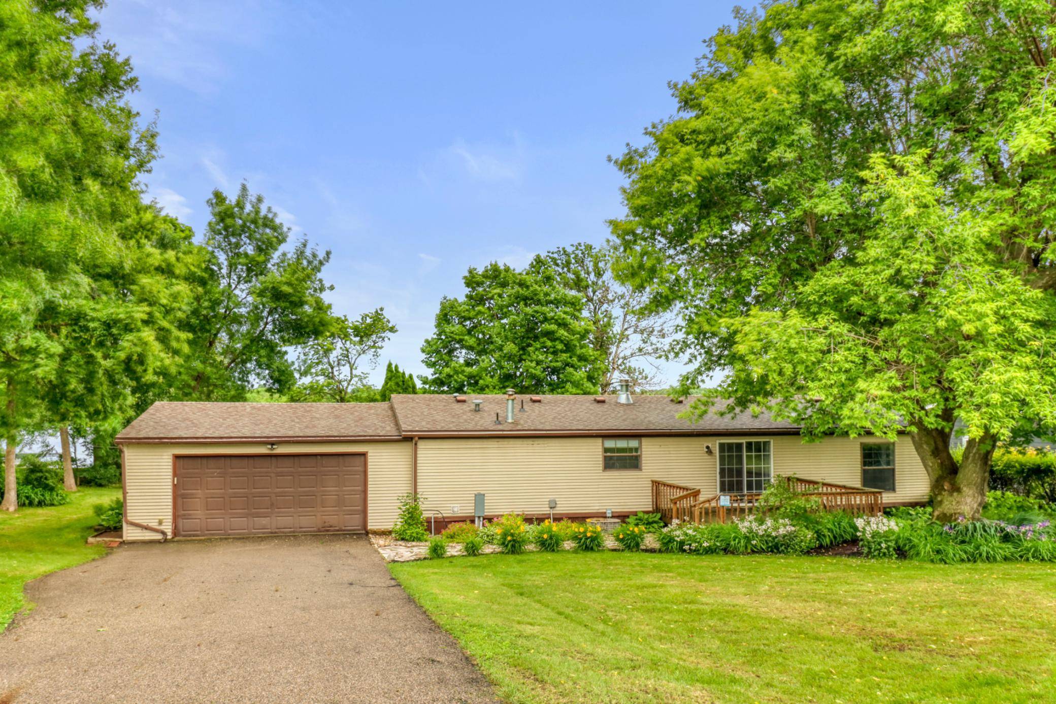 12651 Dorff Beach RD, Audubon, MN 56511