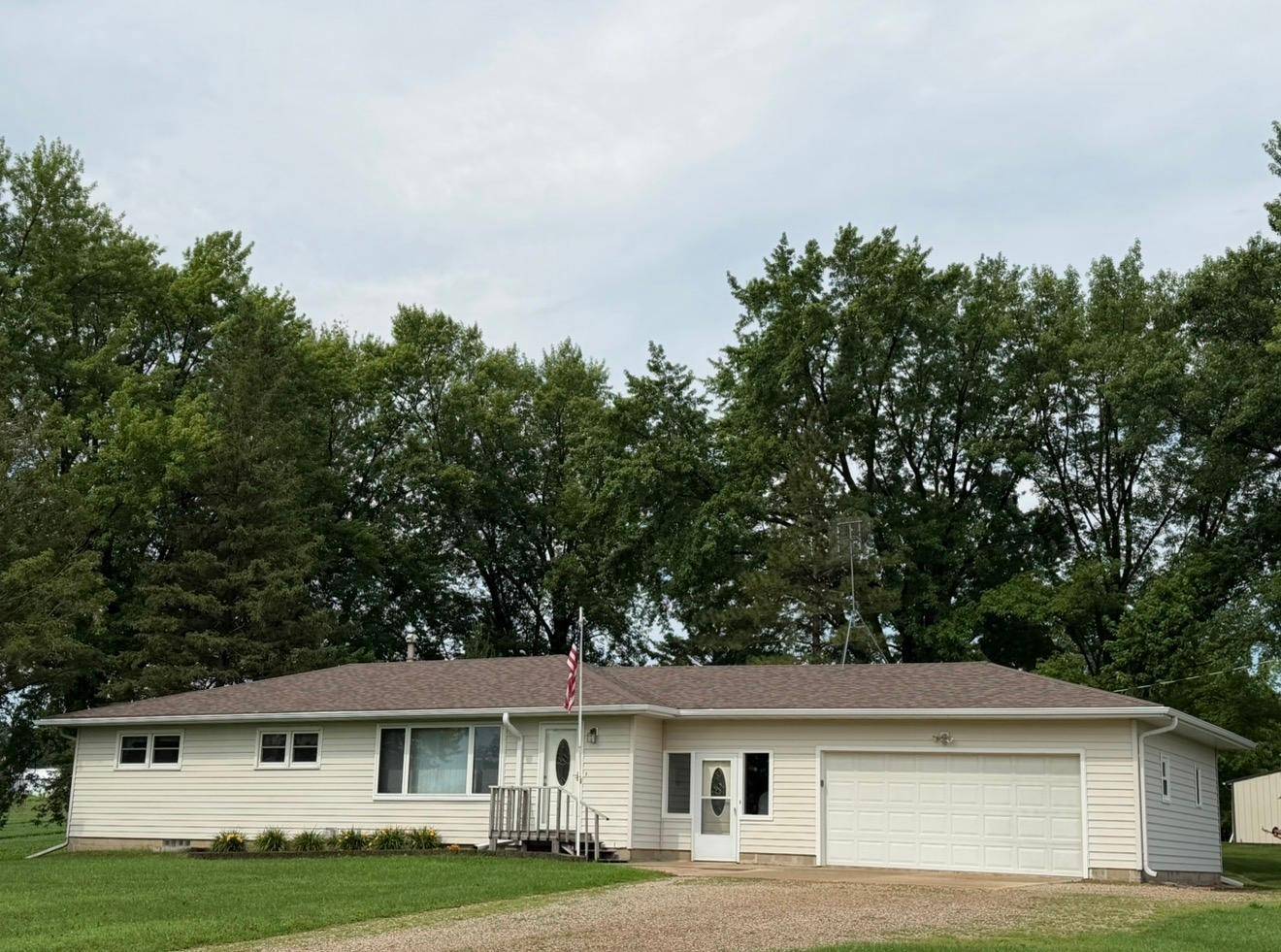 17743 750th AVE, Albert Lea, MN 56007