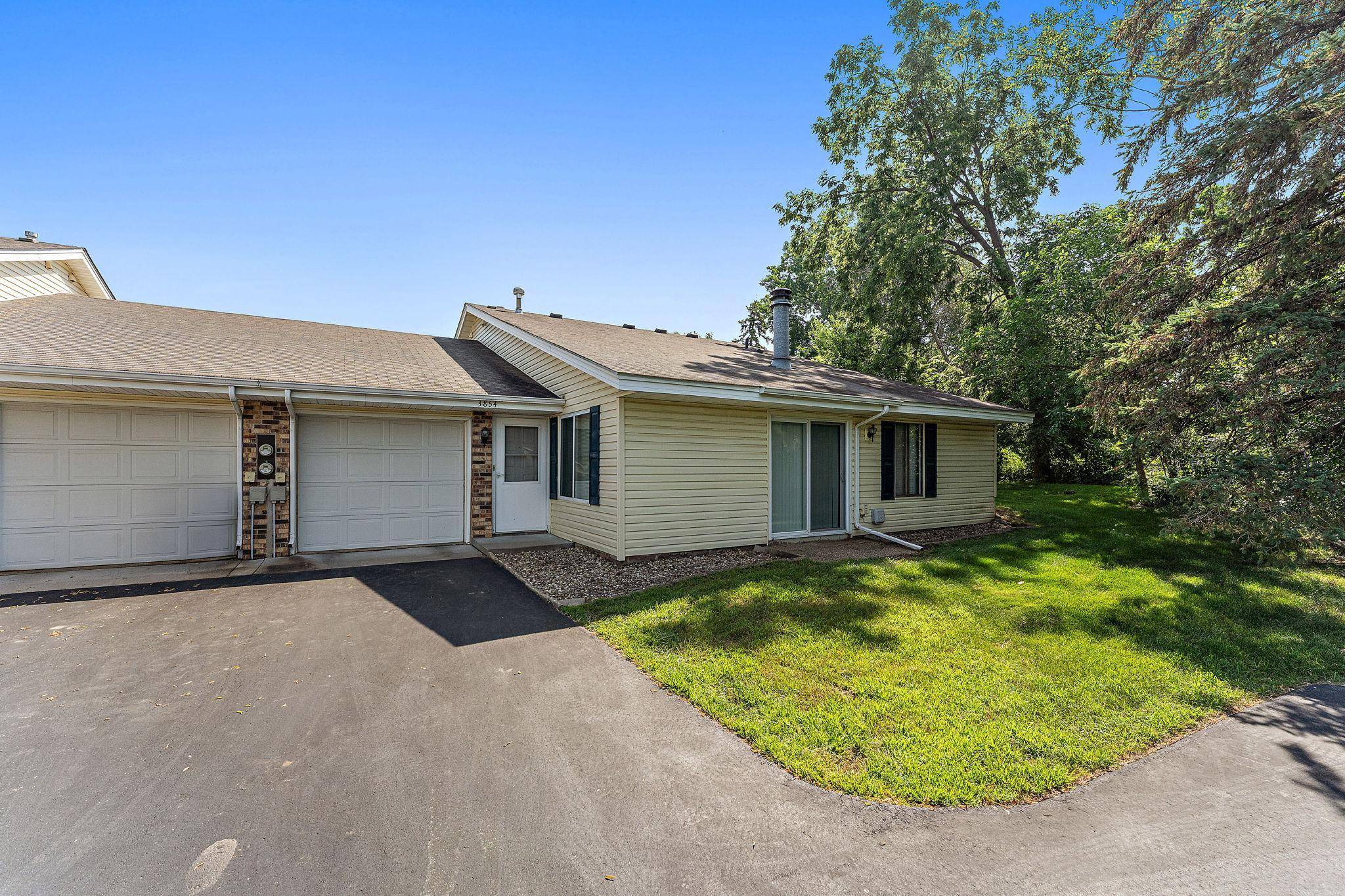 3854 Heather DR, Eagan, MN 55122