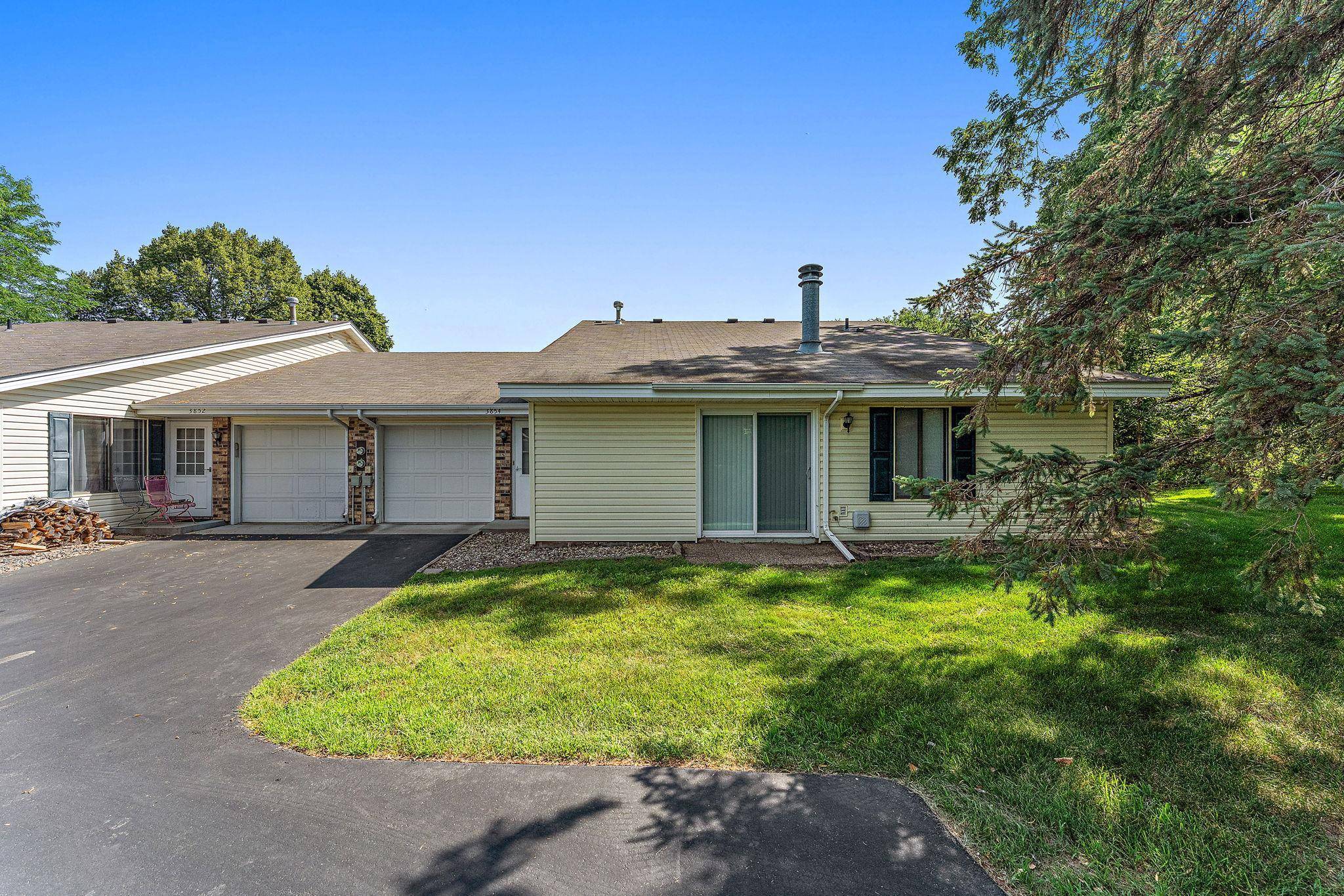 3854 Heather DR, Eagan, MN 55122