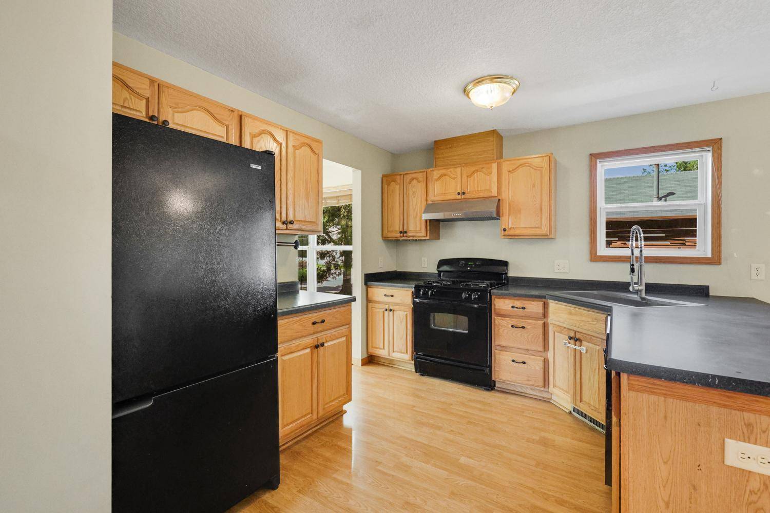 2116 2nd AVE N, Minneapolis, MN 55405