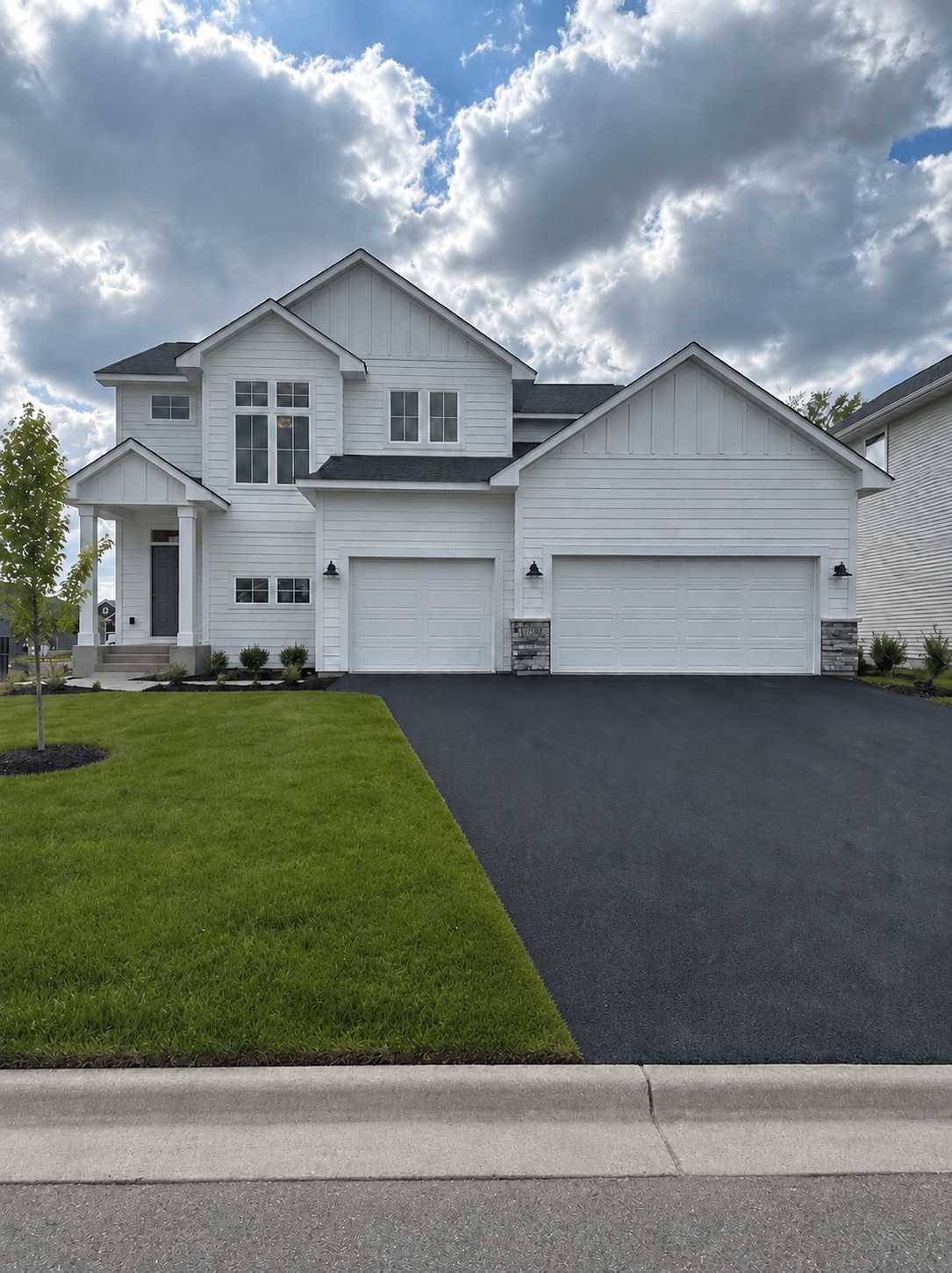12790 Stutz CT, Blaine, MN 55449
