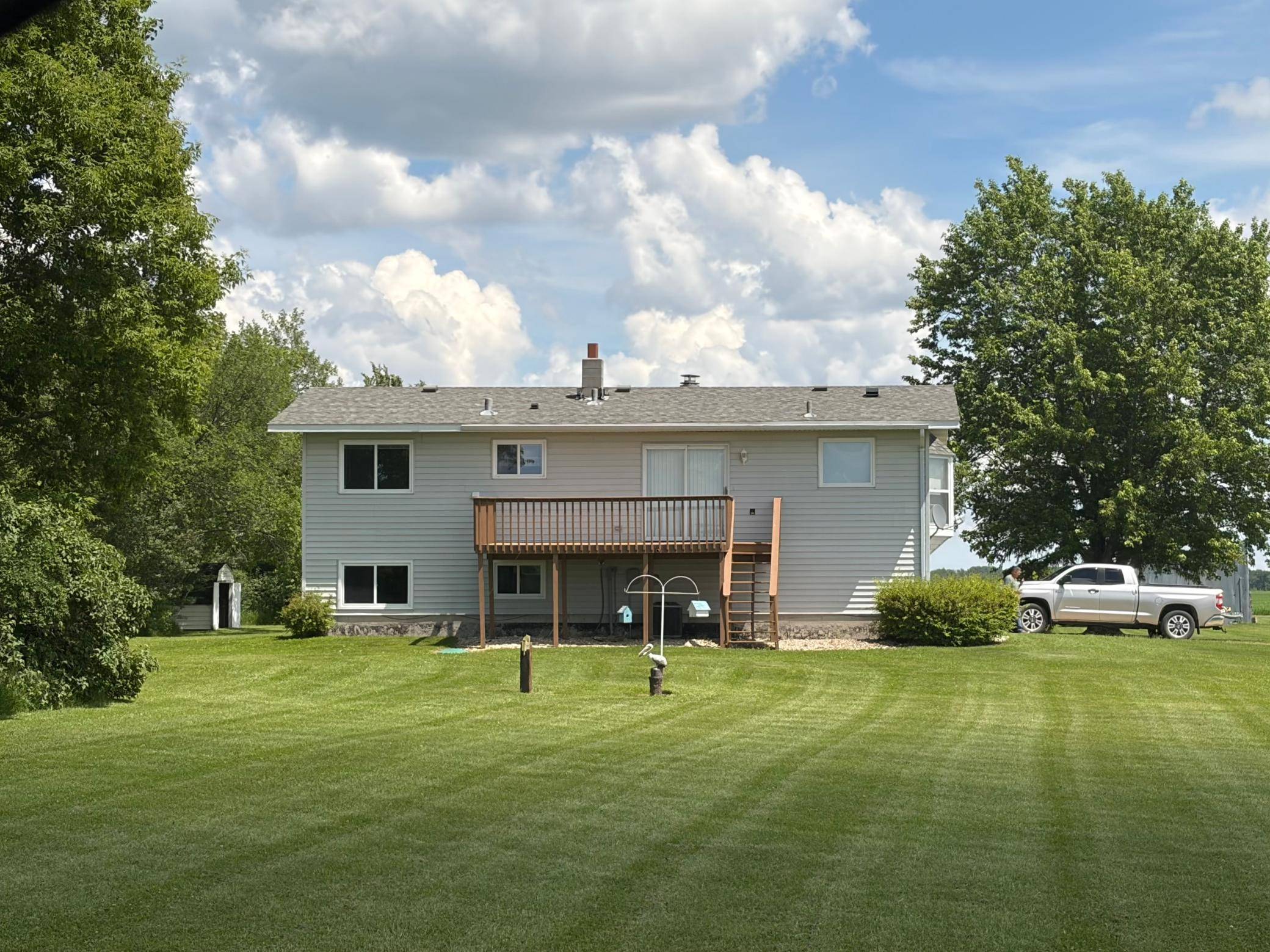 22532 330th AVE, Badger, MN 56714