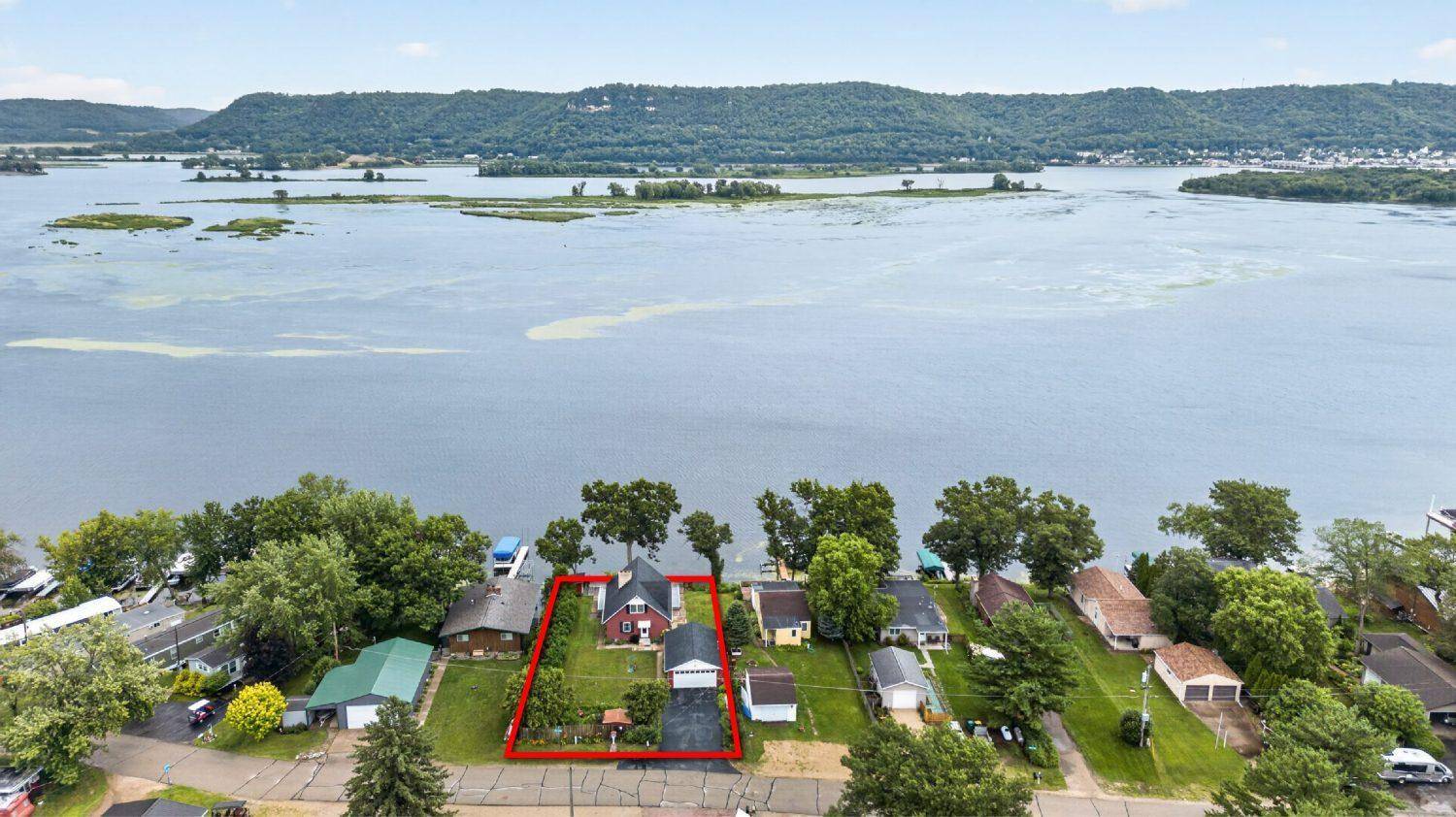 65272 140th AVE, Wabasha, MN 55981