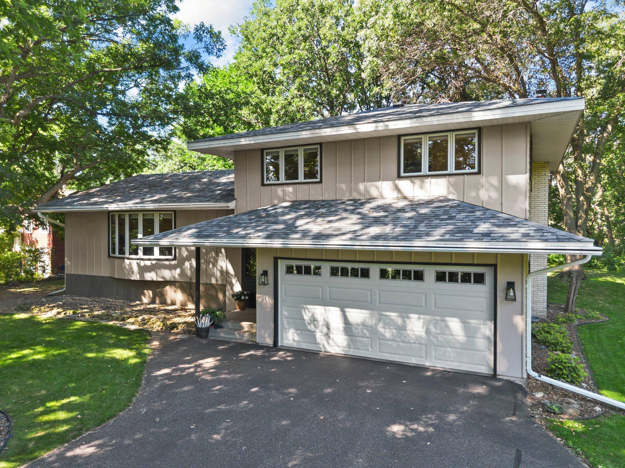 61 Flandrau PL, Saint Paul, MN 55106