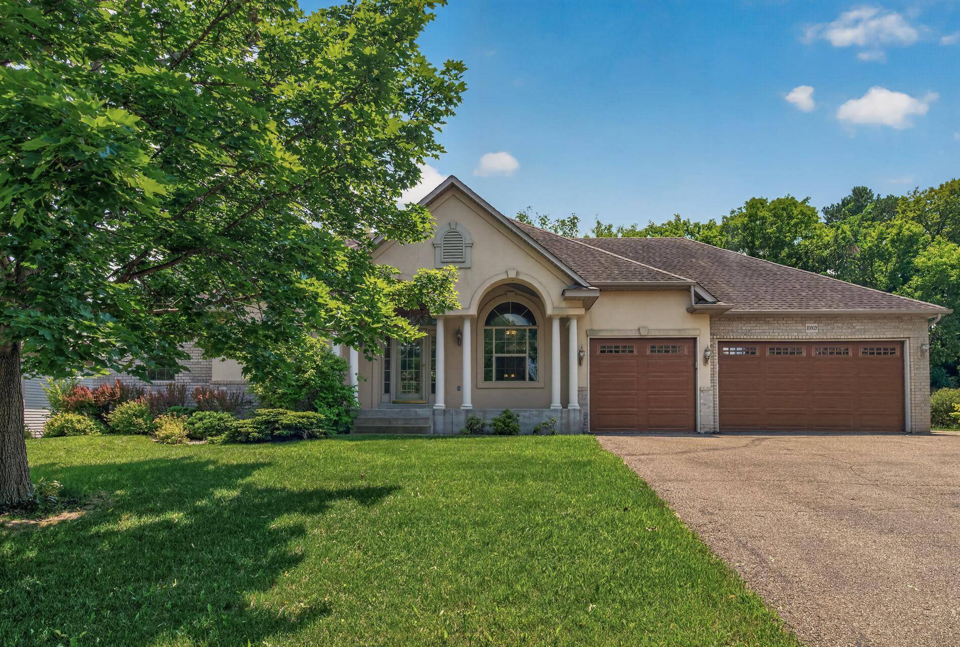 10803 Woodland DR N, Champlin, MN 55316