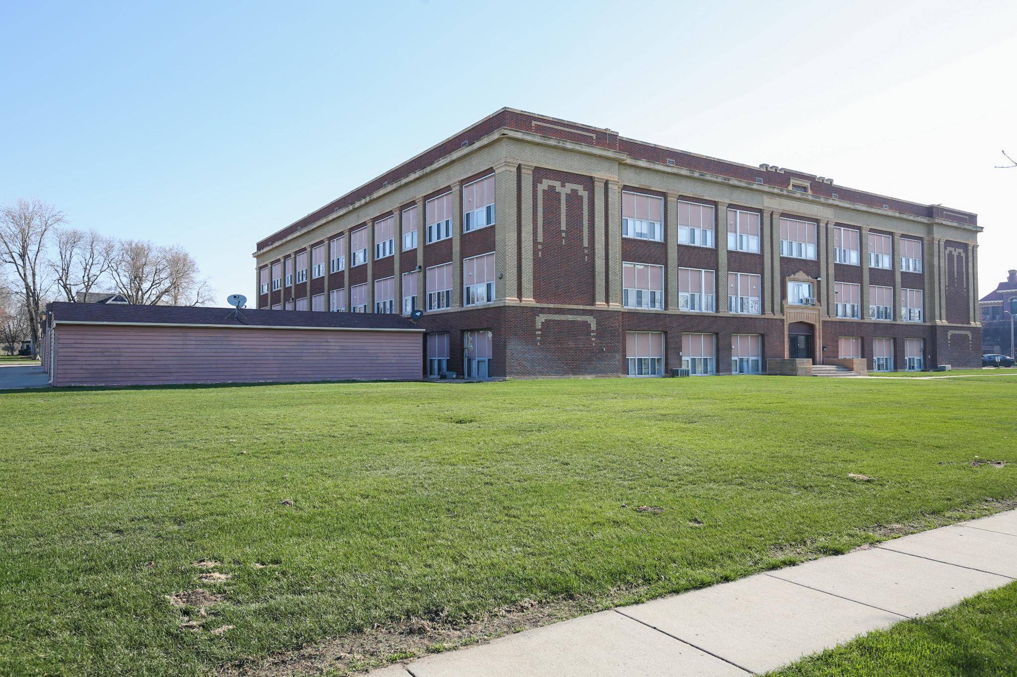 109 E Luverne ST #Units 101-336, Luverne, MN 56156