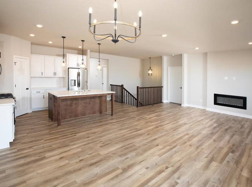 17936 Greenwich WAY, Lakeville, MN 55044