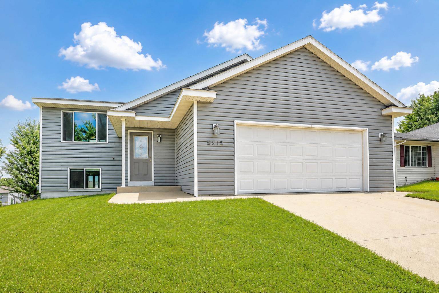 5312 Kingsbury PL NW, Rochester, MN 55901