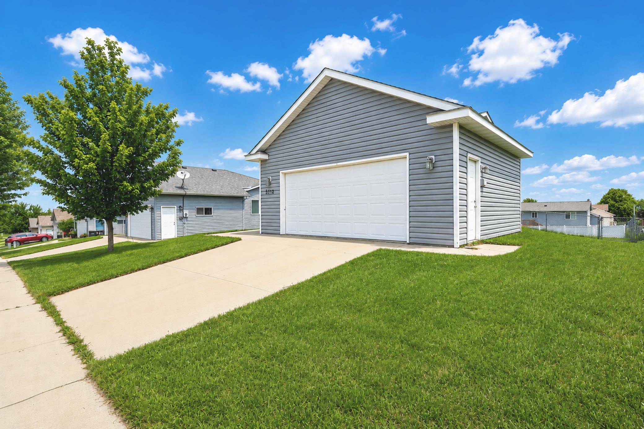 5312 Kingsbury PL NW, Rochester, MN 55901