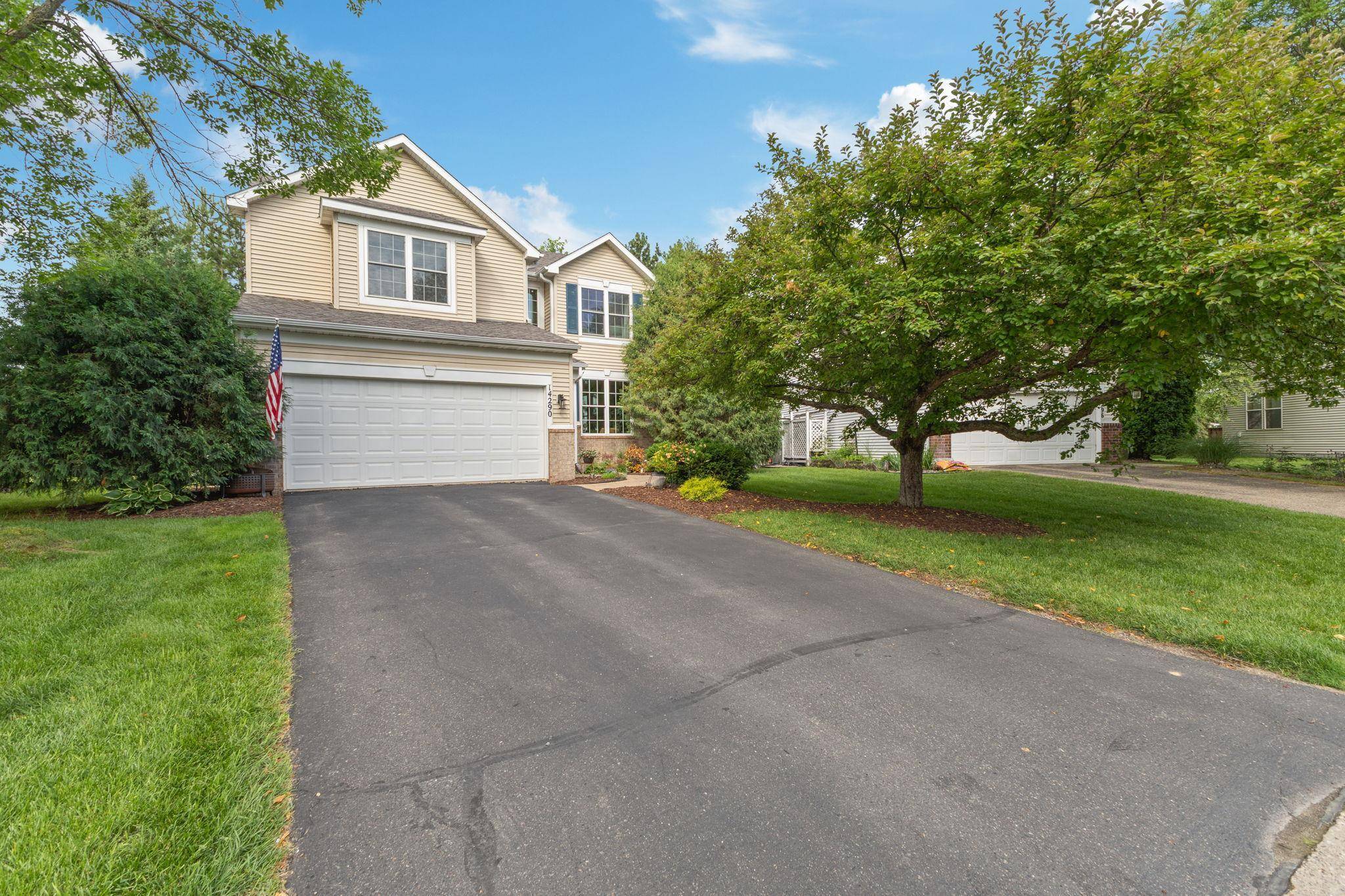 14290 Flora WAY, Apple Valley, MN 55124