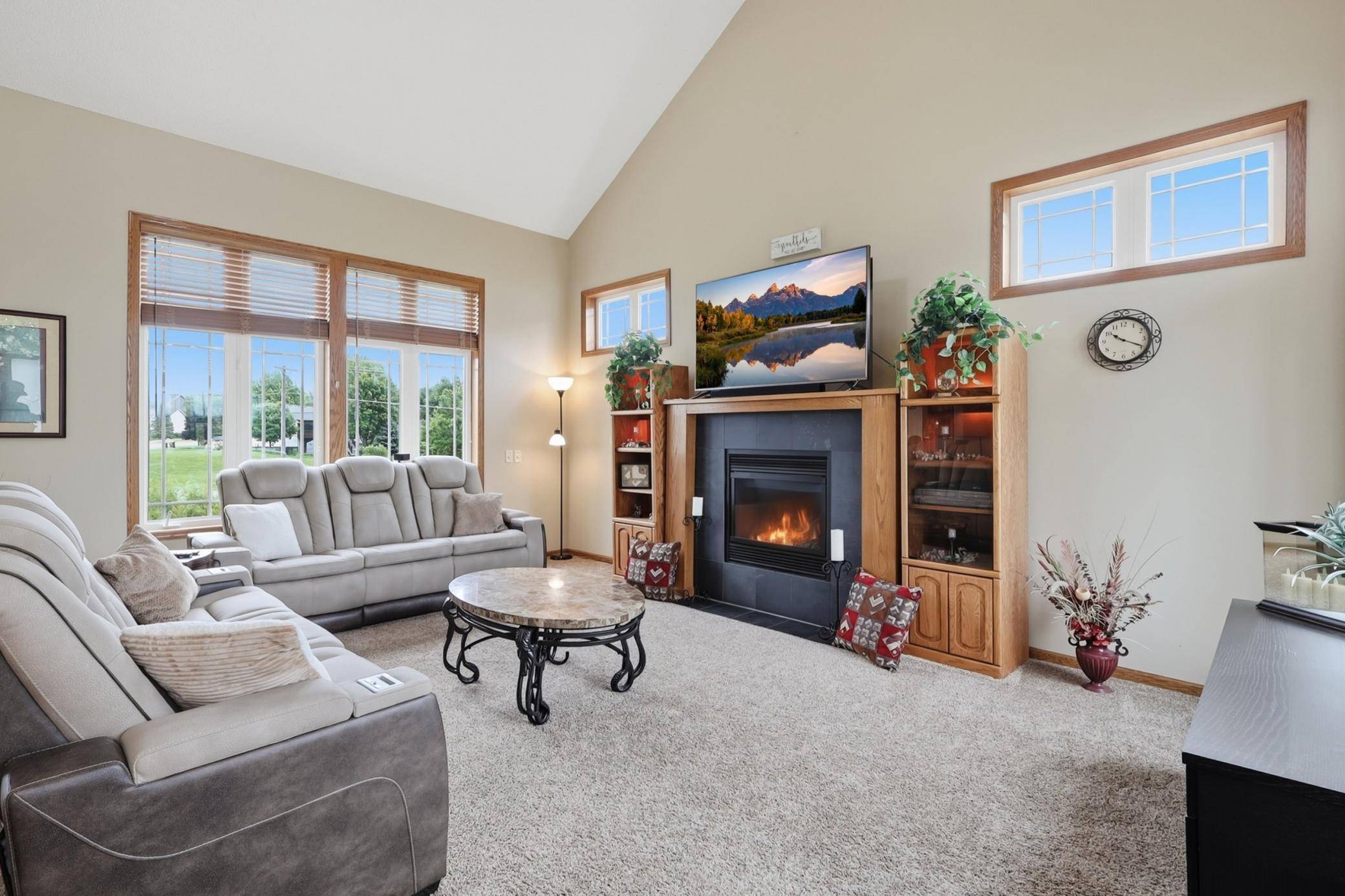 375 Rowena CT S, Elko New Market, MN 55054