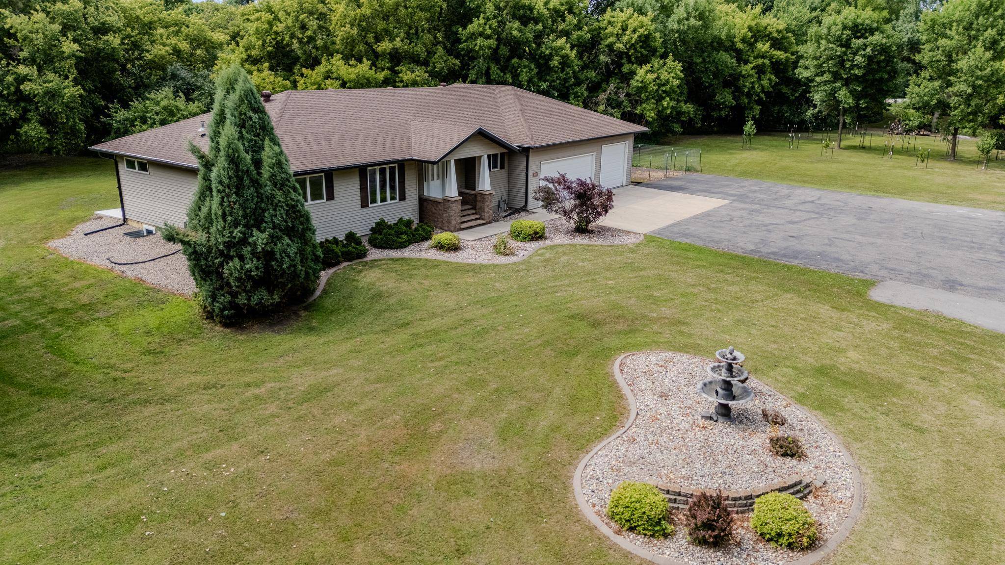 6409 County Road 17 S, Horace, ND 58047