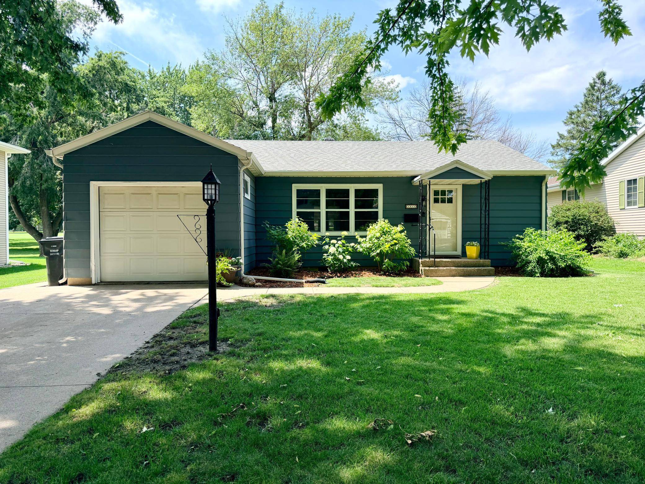 1311 Elmwood AVE, Worthington, MN 56187