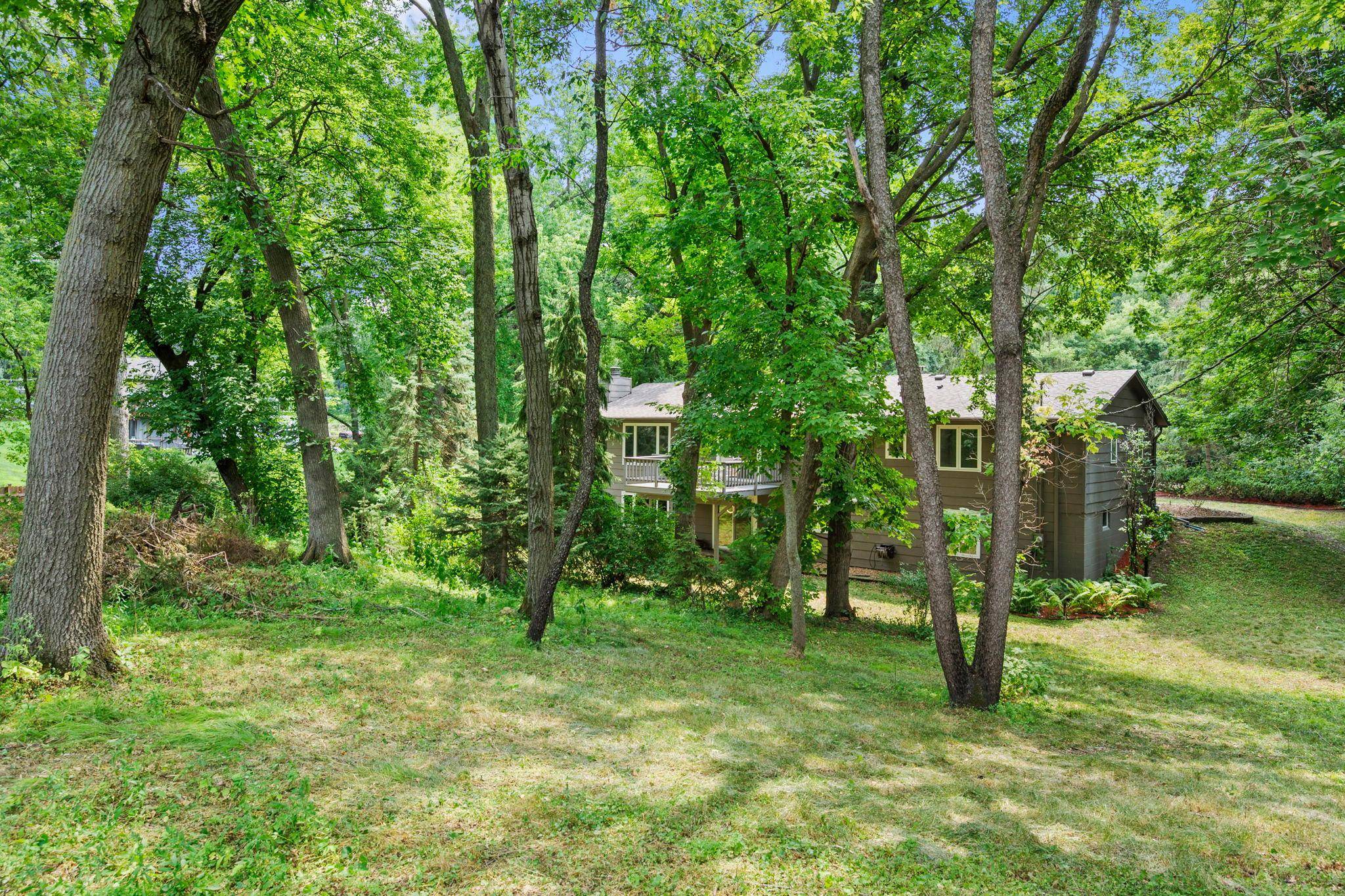 2304 150th ST W, Burnsville, MN 55306