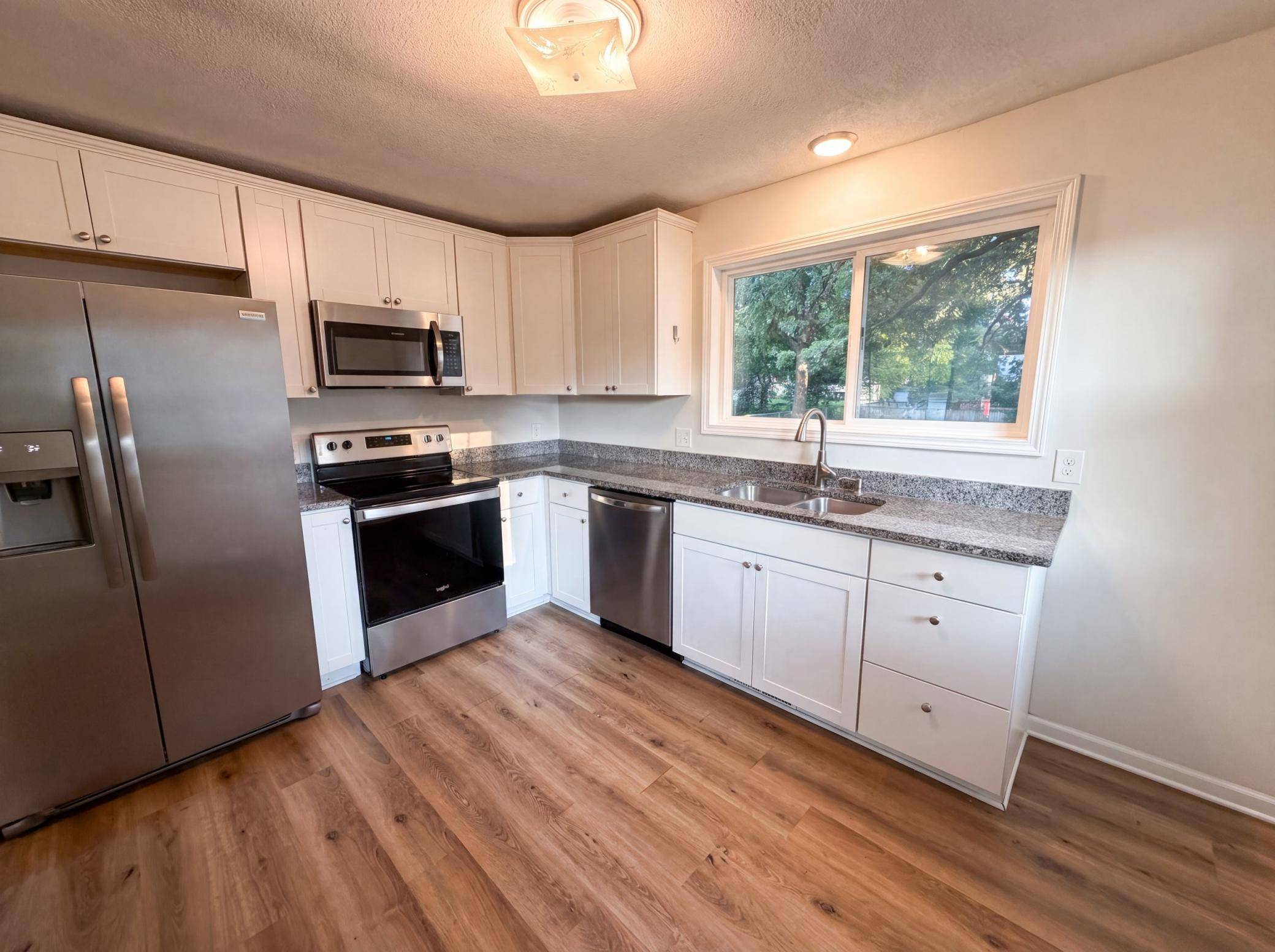 2084 Hillview RD, Mounds View, MN 55112