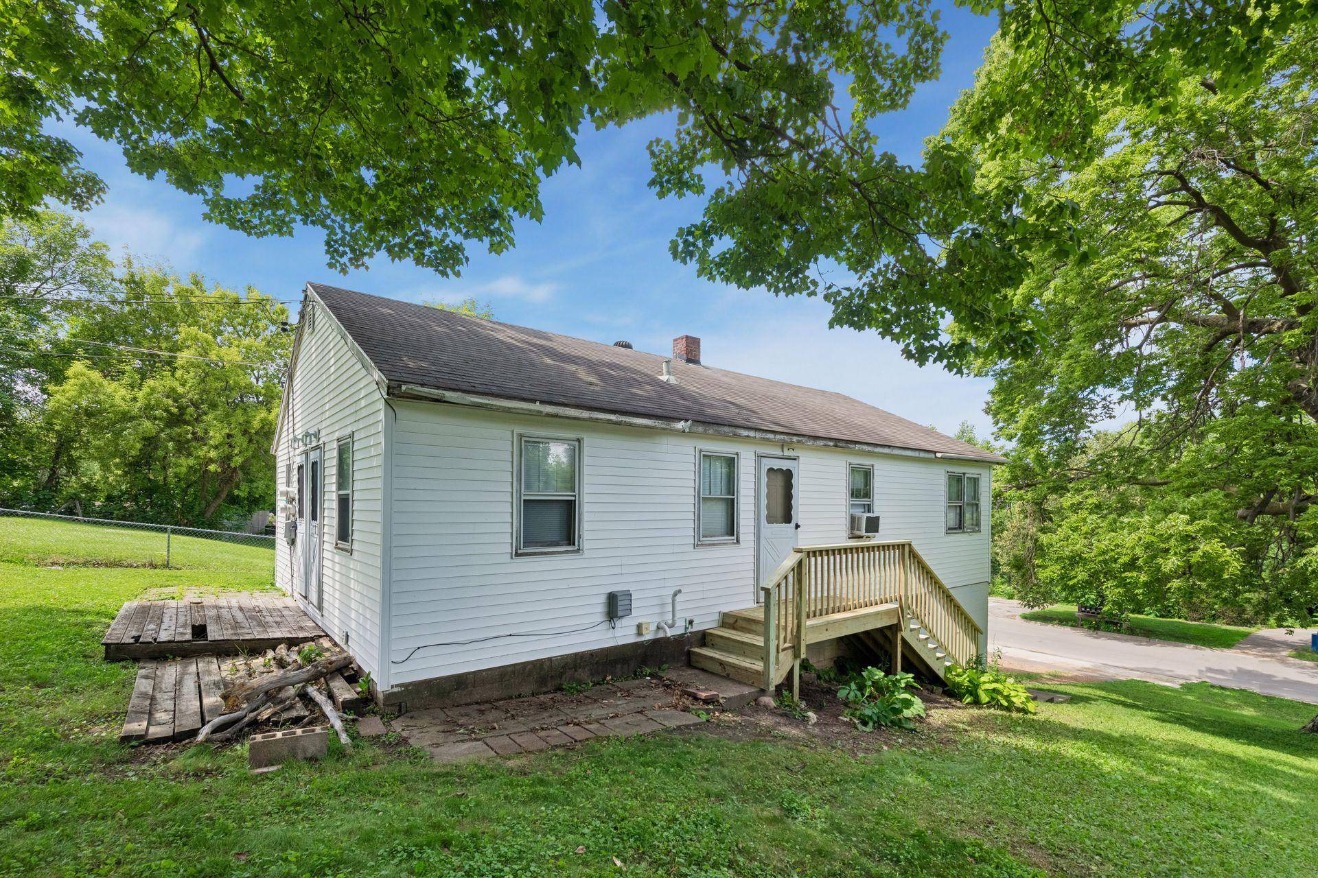 4365 Warren AVE, Spring Park, MN 55384