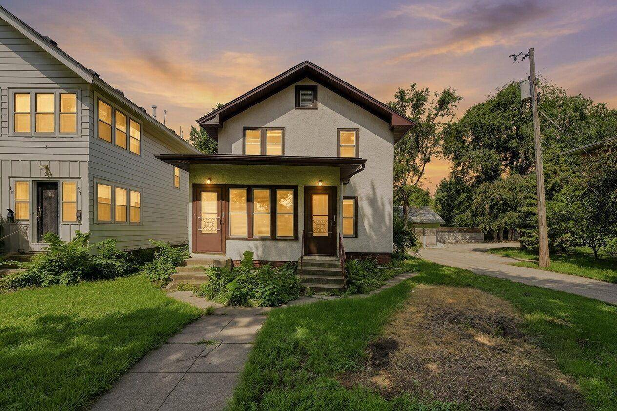 921 27th AVE SE, Minneapolis, MN 55414