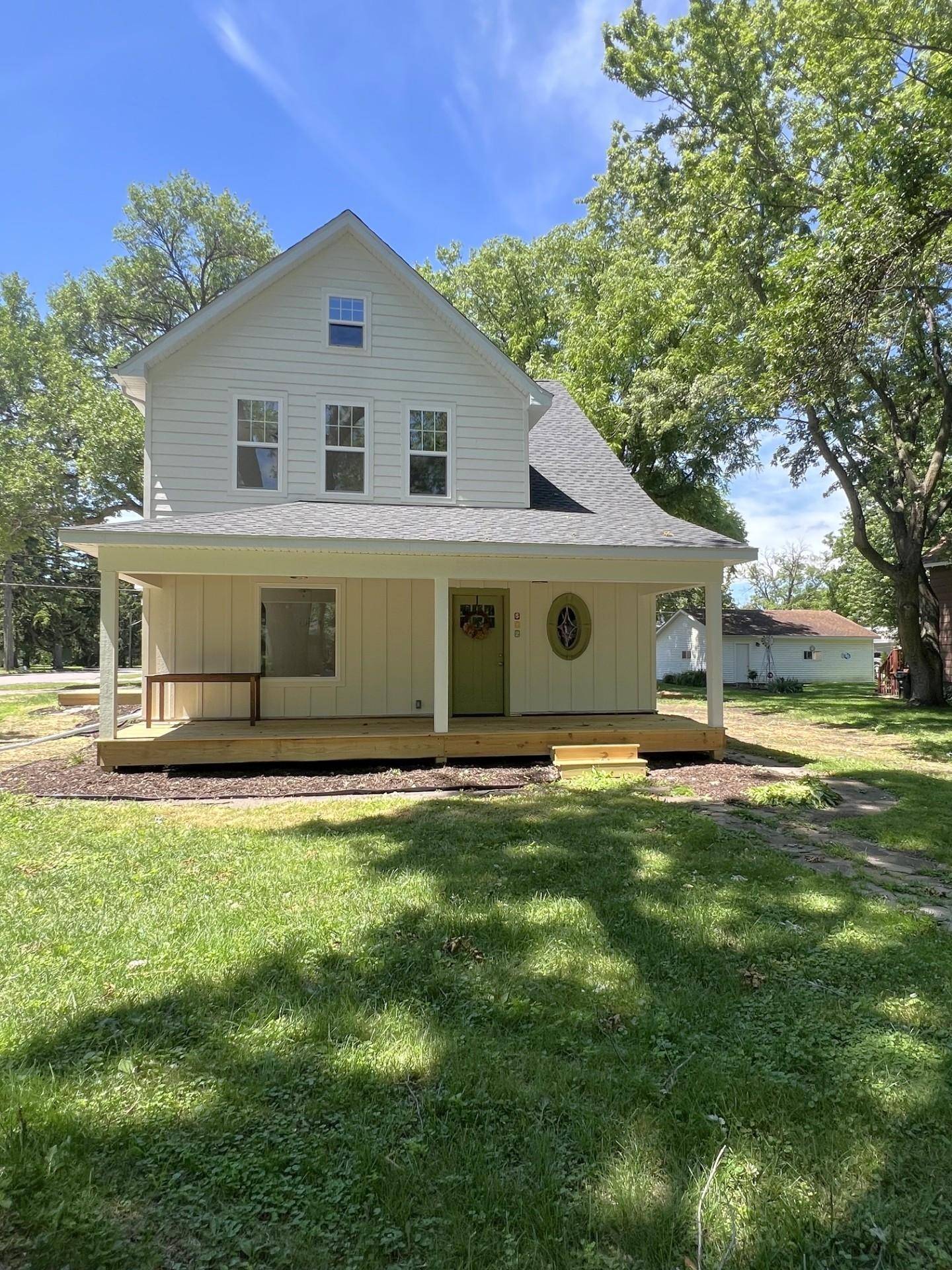 512 3rd ST S, Atwater, MN 56209