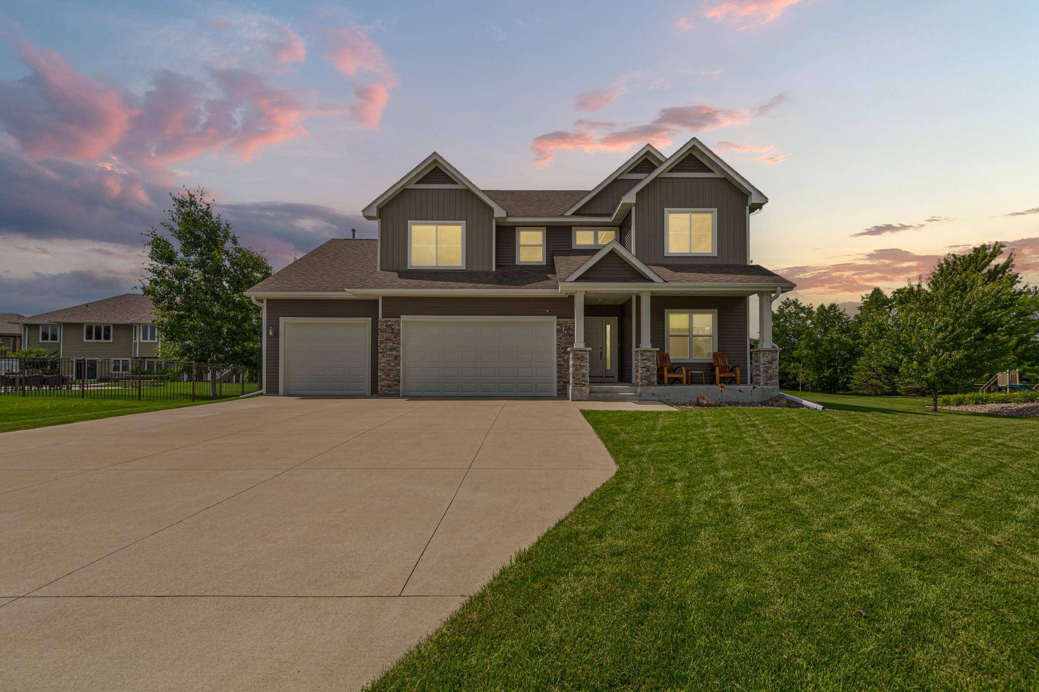135 Stoneridge LN NE, Owatonna, MN 55060