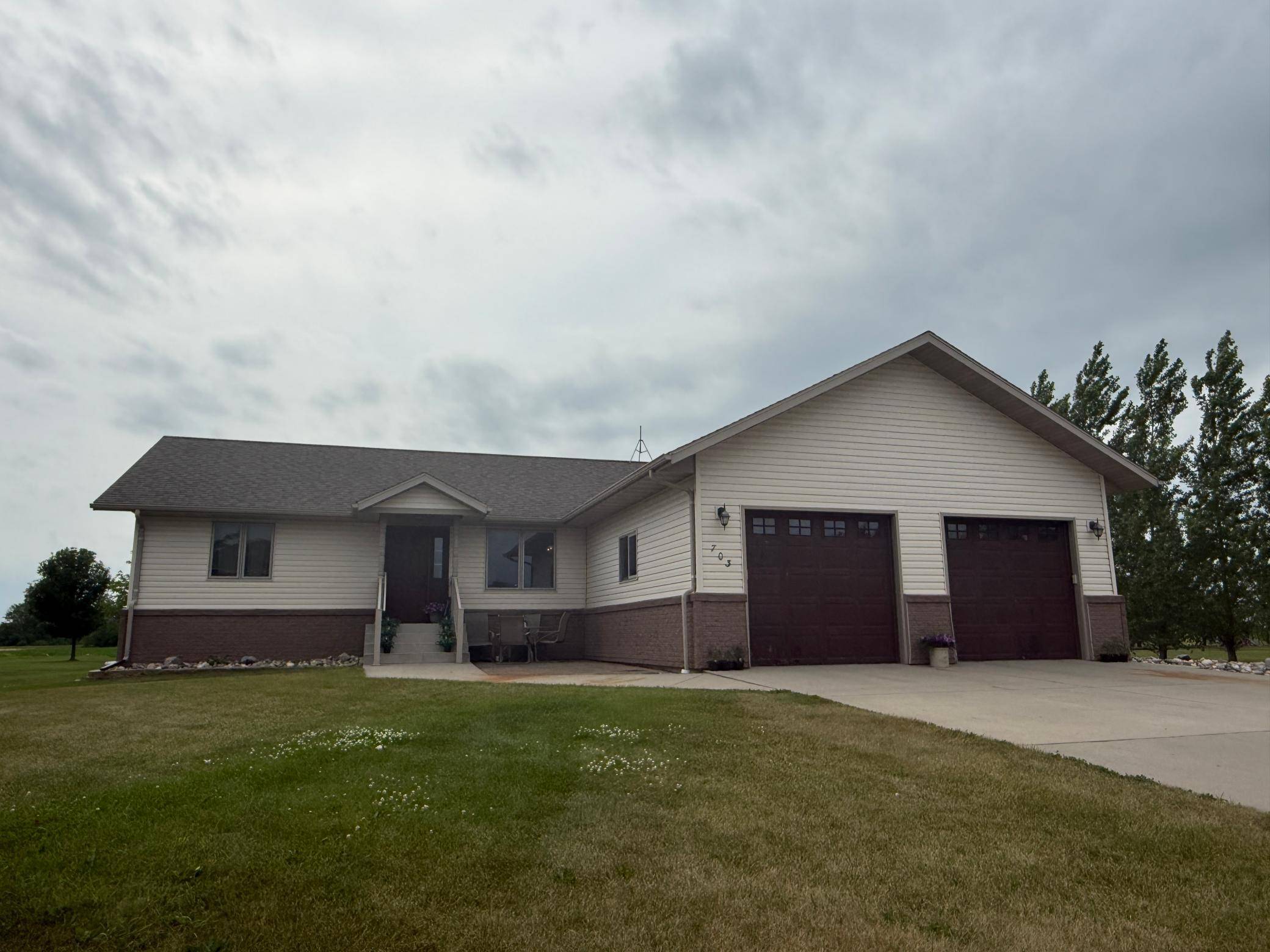 703 7th ST W, Ada, MN 56510