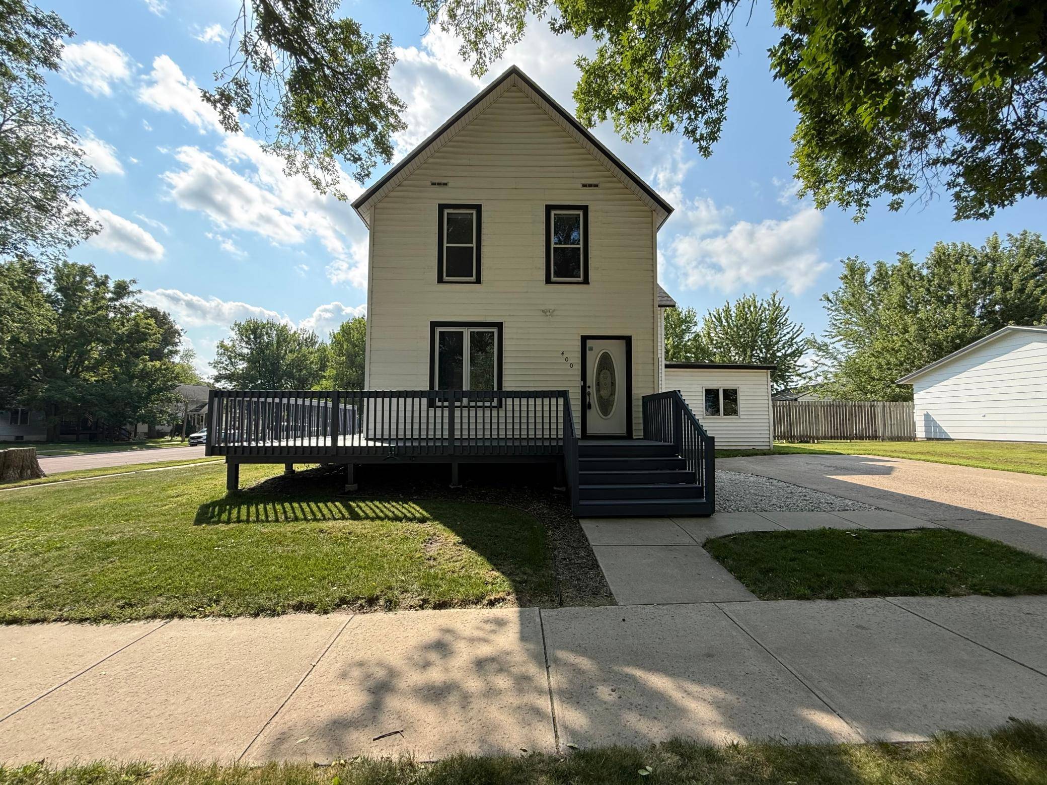 400 Walnut ST SW, Sleepy Eye, MN 56085