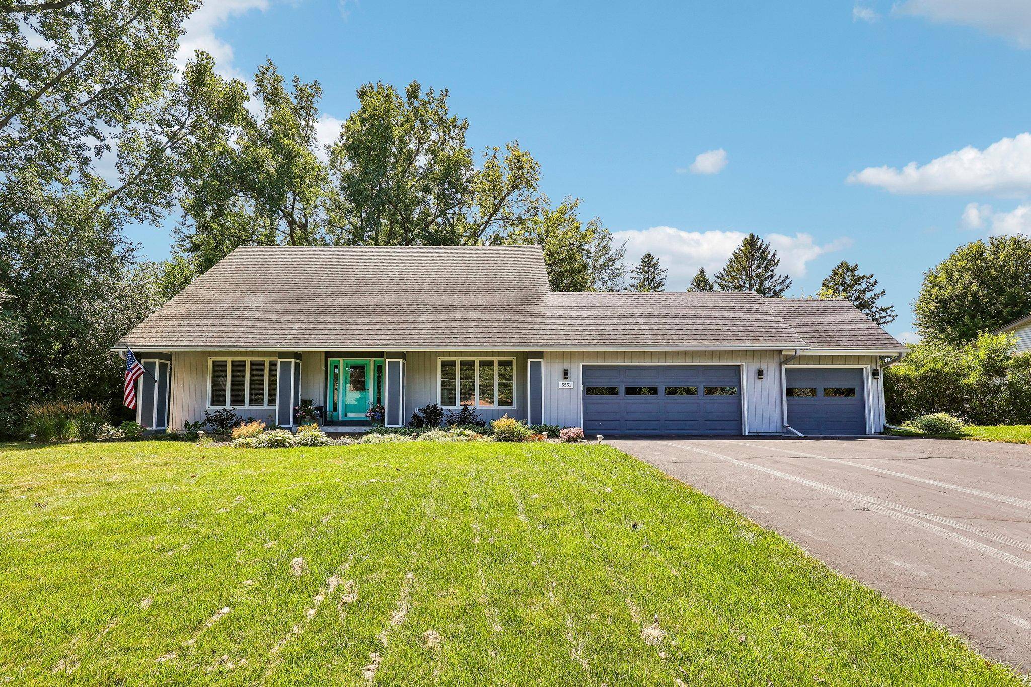5551 W 93rd ST, Bloomington, MN 55437