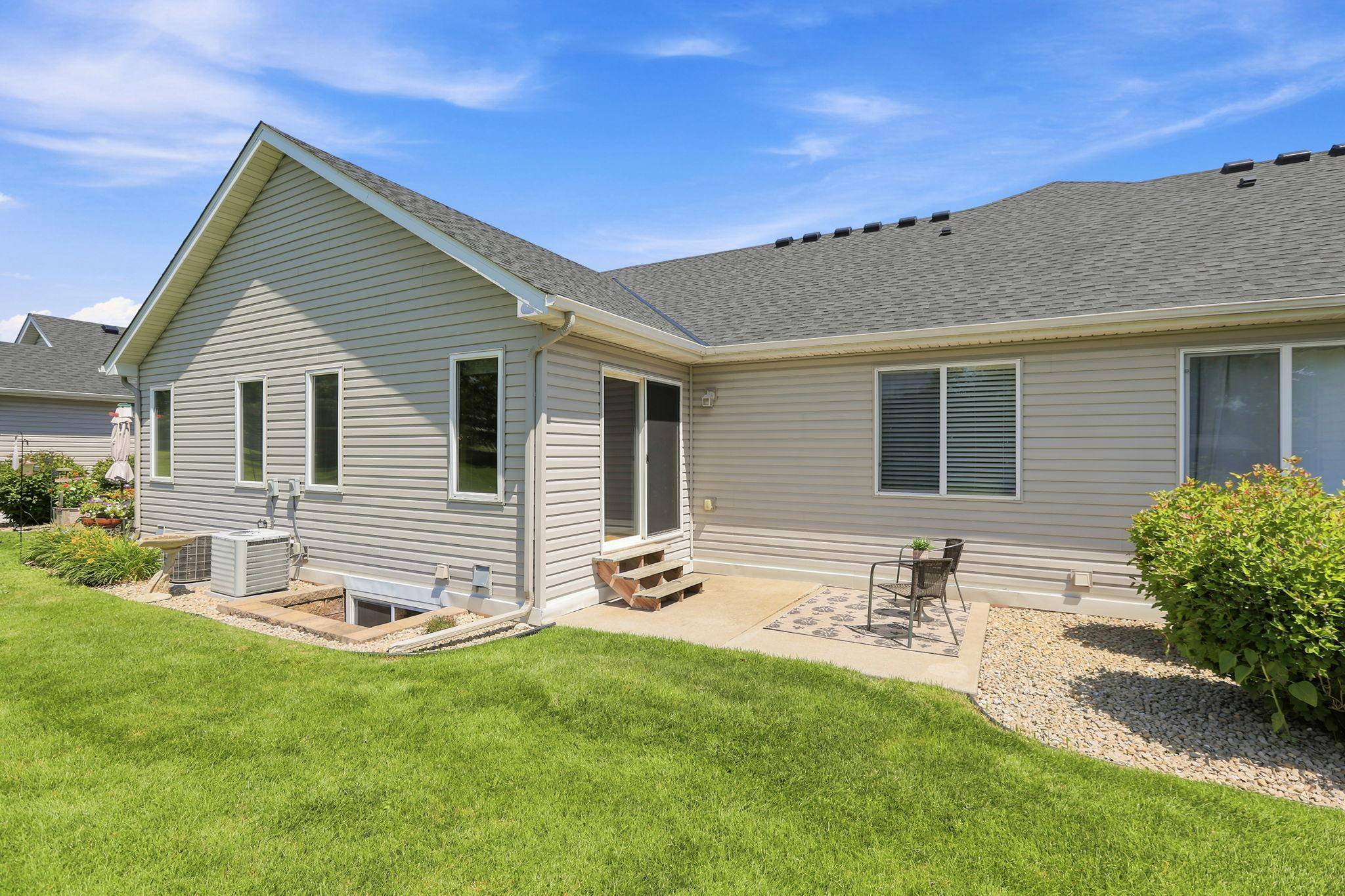 10563 64th LN NE, Albertville, MN 55301
