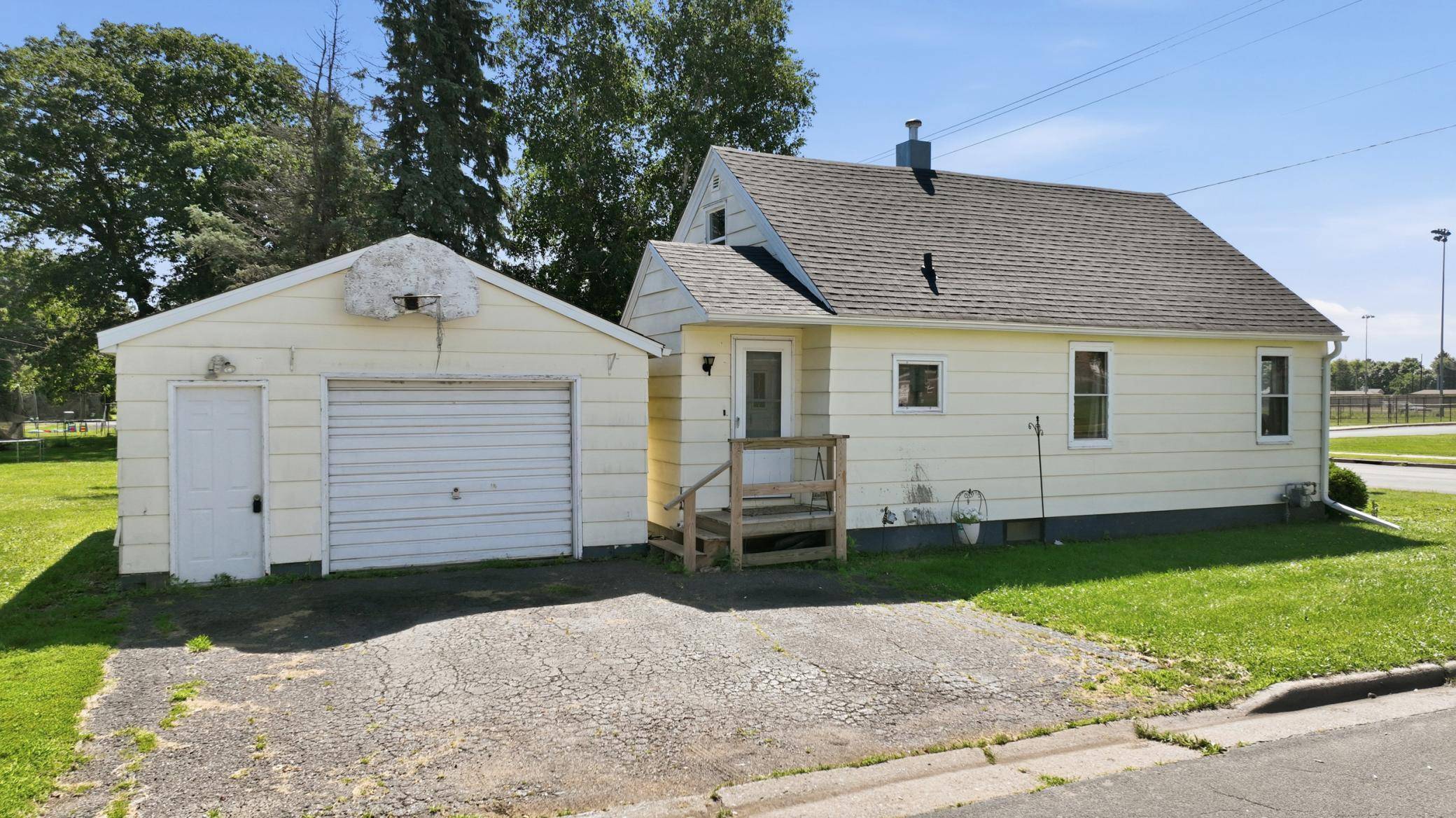 815 Augusta ST, Rice Lake, WI 54868