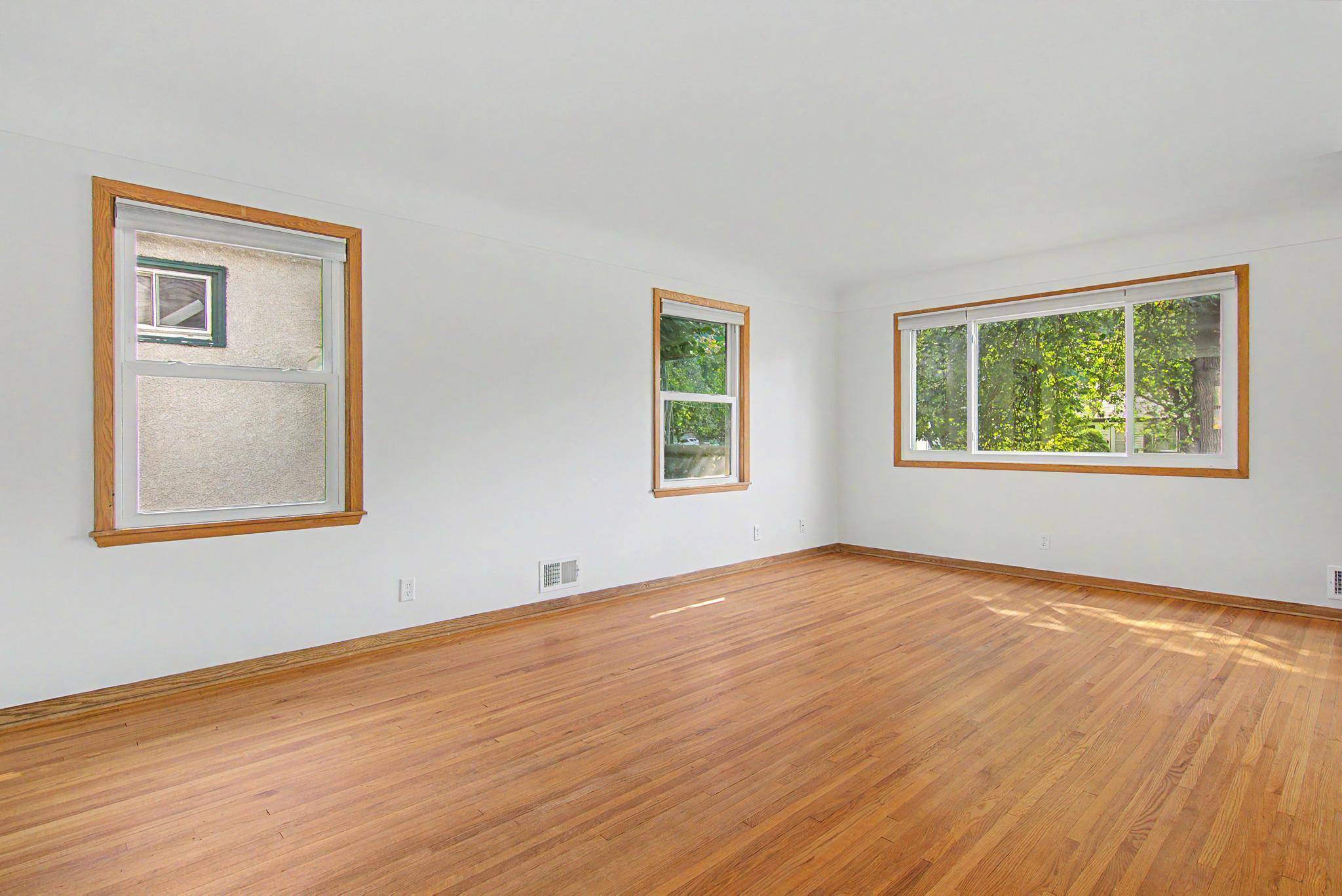 3456 Lee AVE N, Crystal, MN 55422