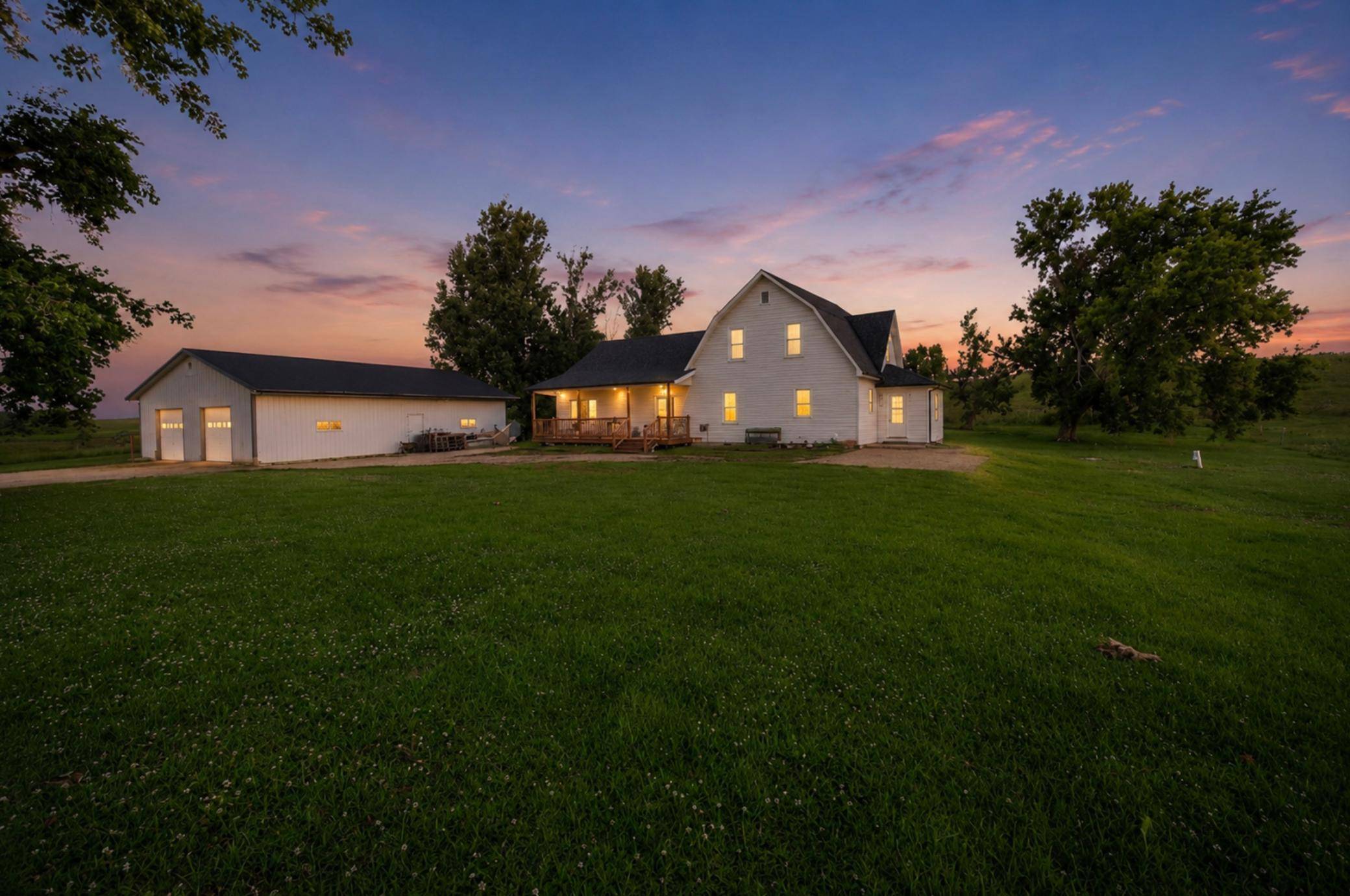1560 60th ST NE, Murdock, MN 56271