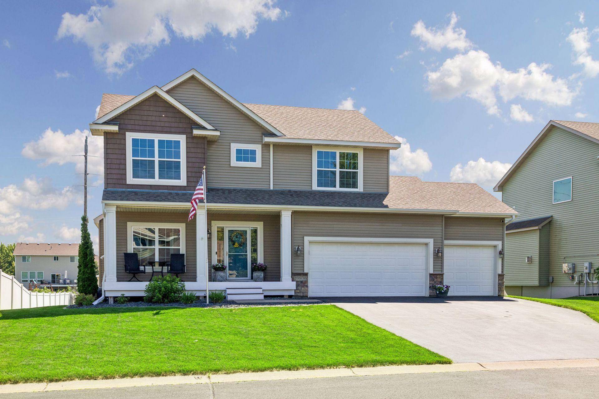 19806 Dover DR, Farmington, MN 55024
