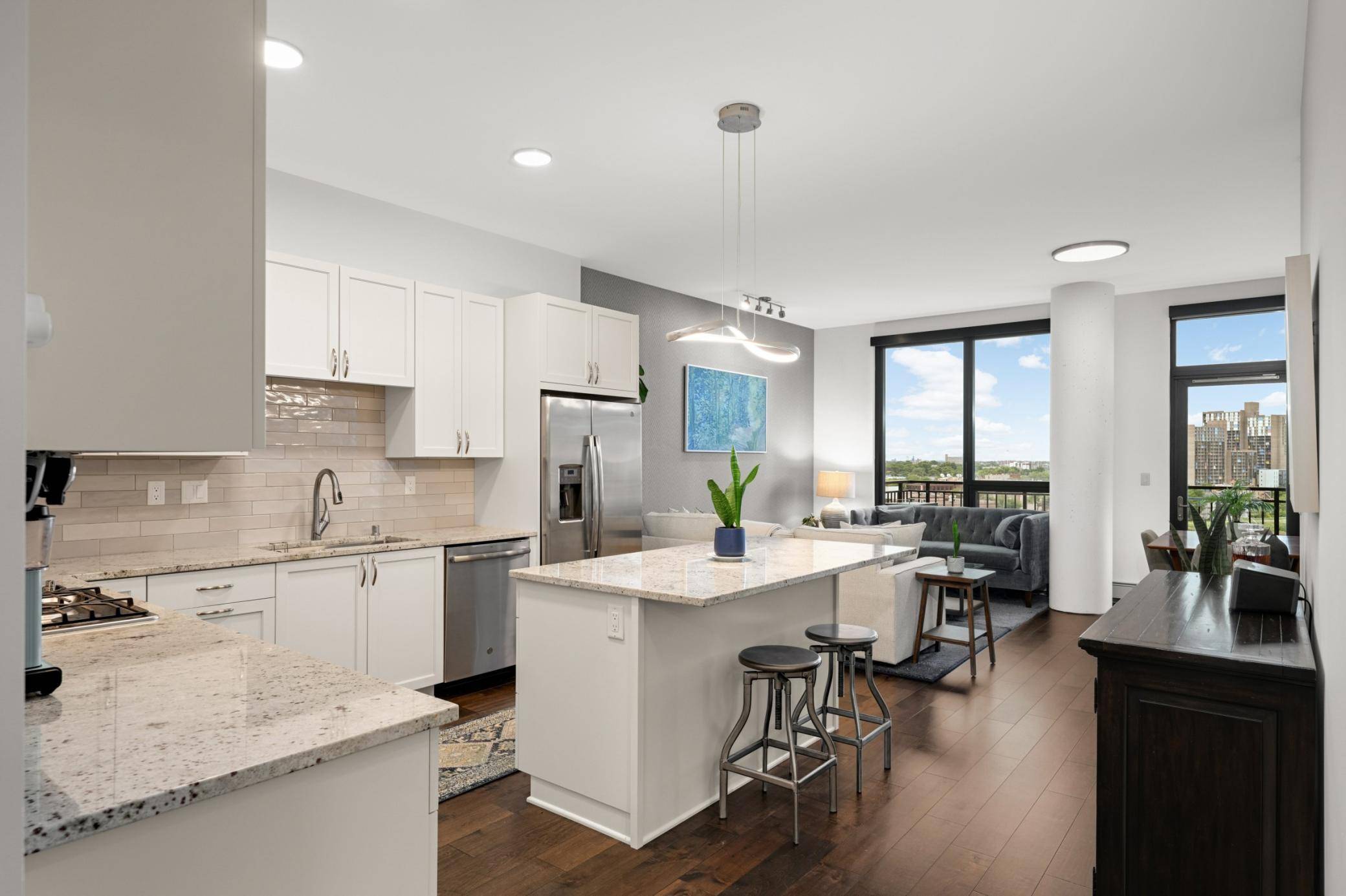 1240 S 2nd ST #825, Minneapolis, MN 55415