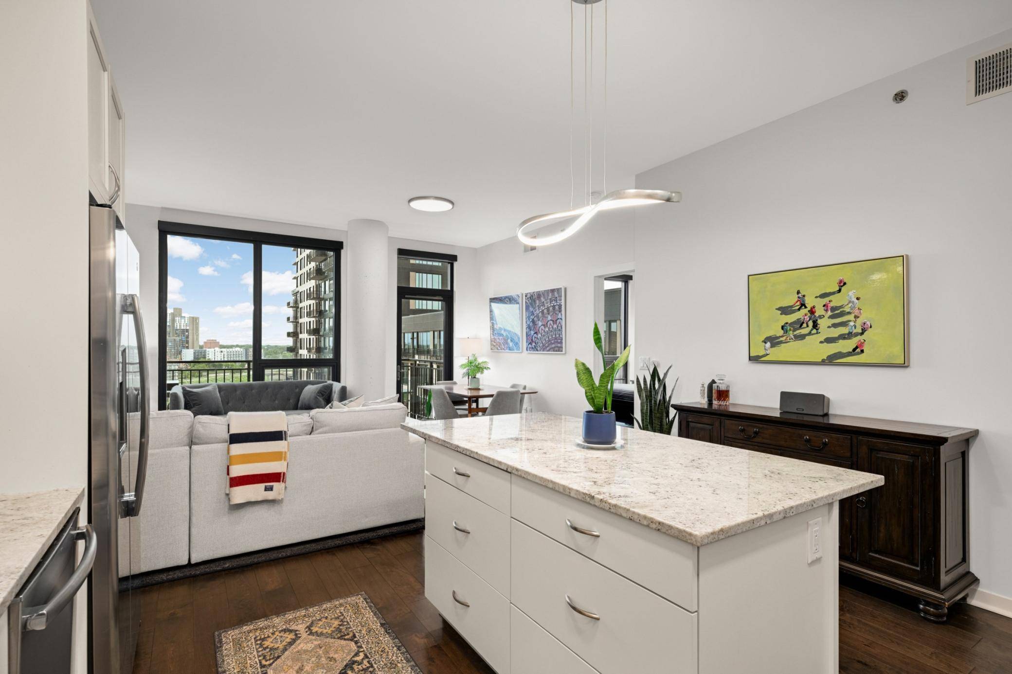 1240 S 2nd ST #825, Minneapolis, MN 55415