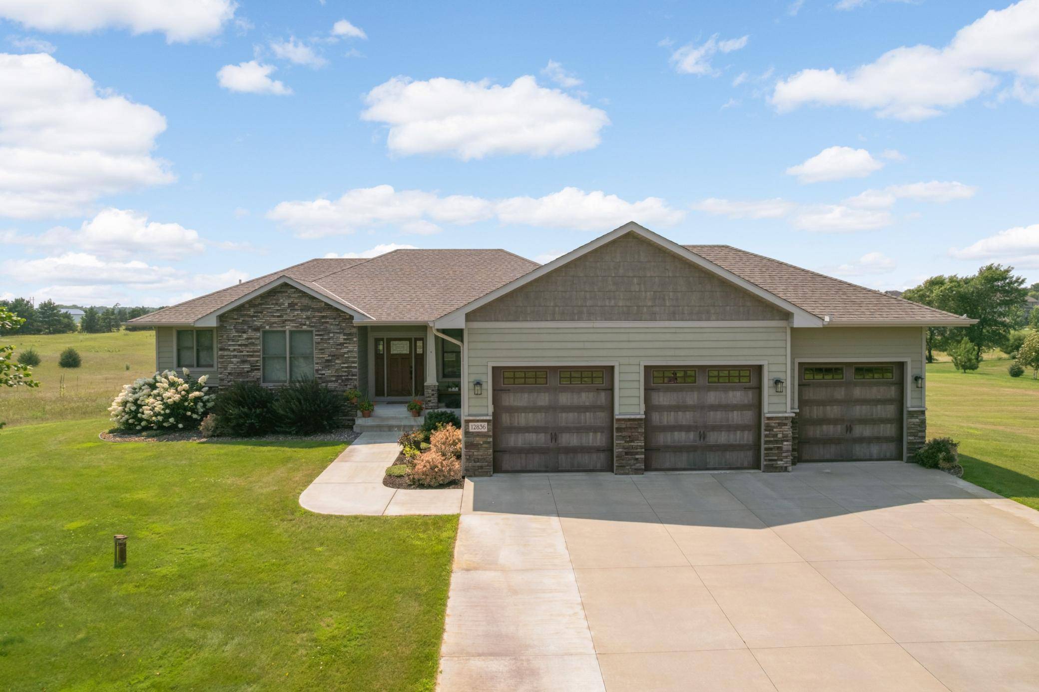 12836 96th ST NE, Otsego, MN 55330