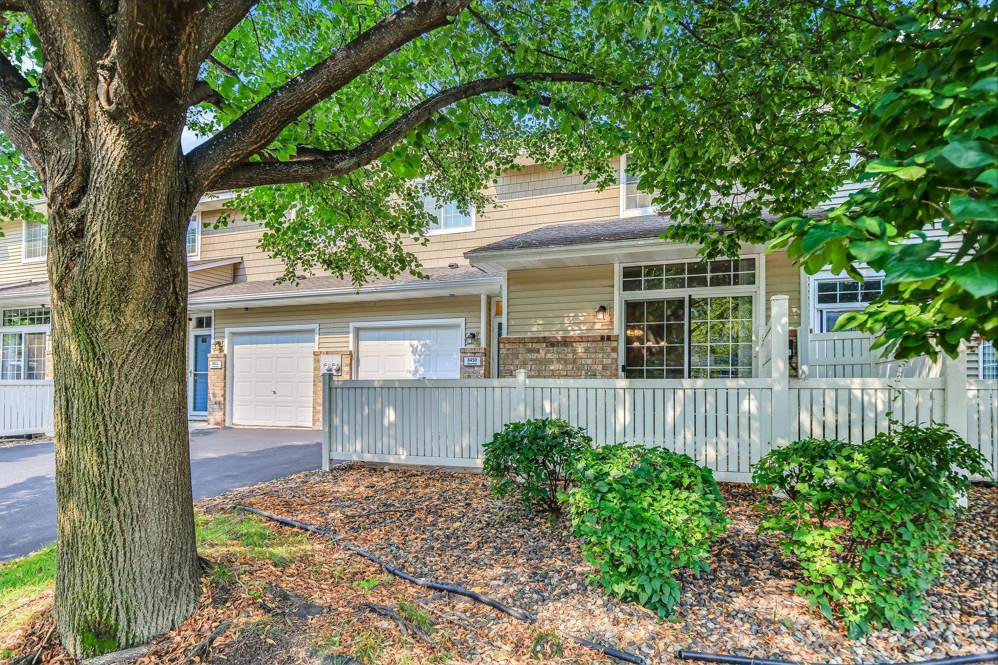 8450 Kimball DR, Eden Prairie, MN 55347