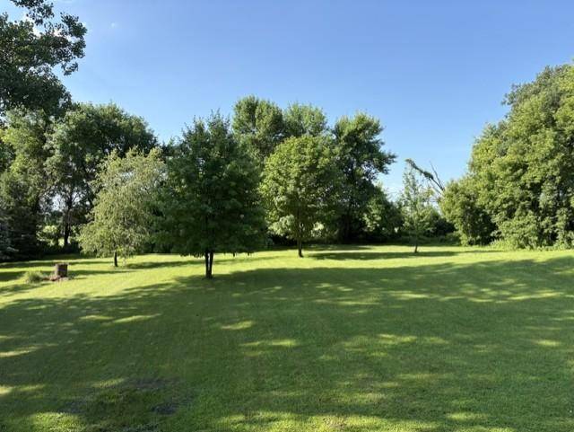 33850 98th ST, Waseca, MN 56093